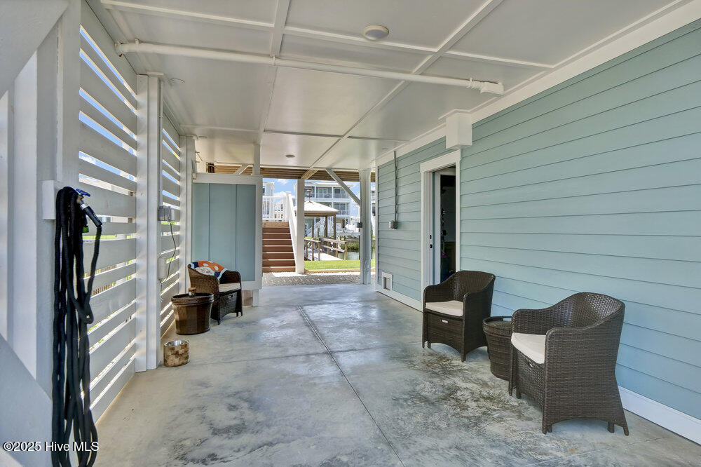 100509330 | Photo 41