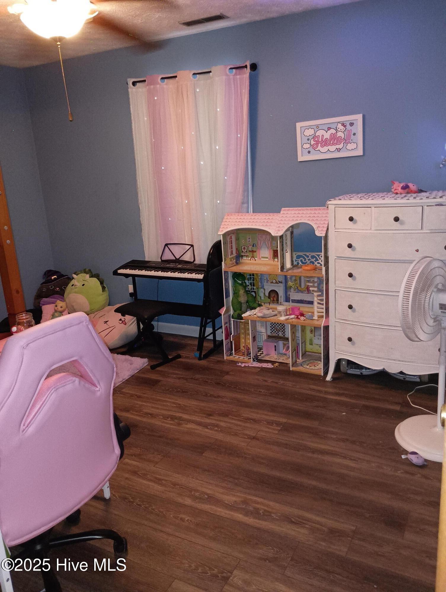 100529297 | Photo 13