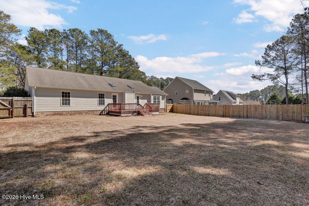 100555437 | Photo 25