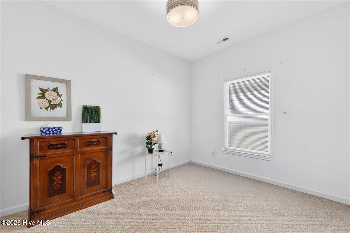 100551155 | Photo 36