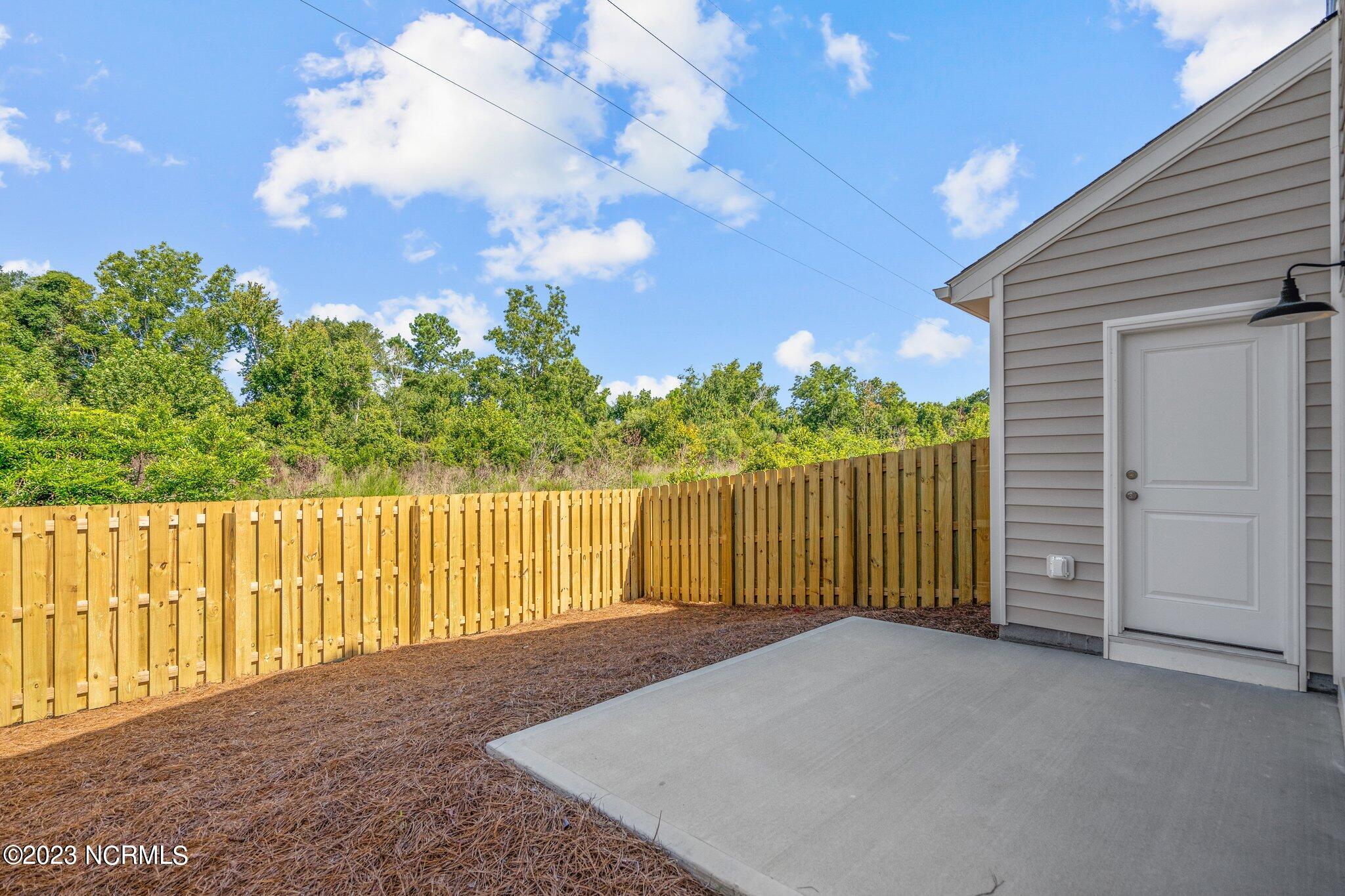 100545578 | Photo 45