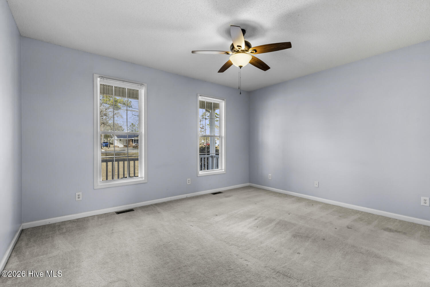 100553913 | Photo 13