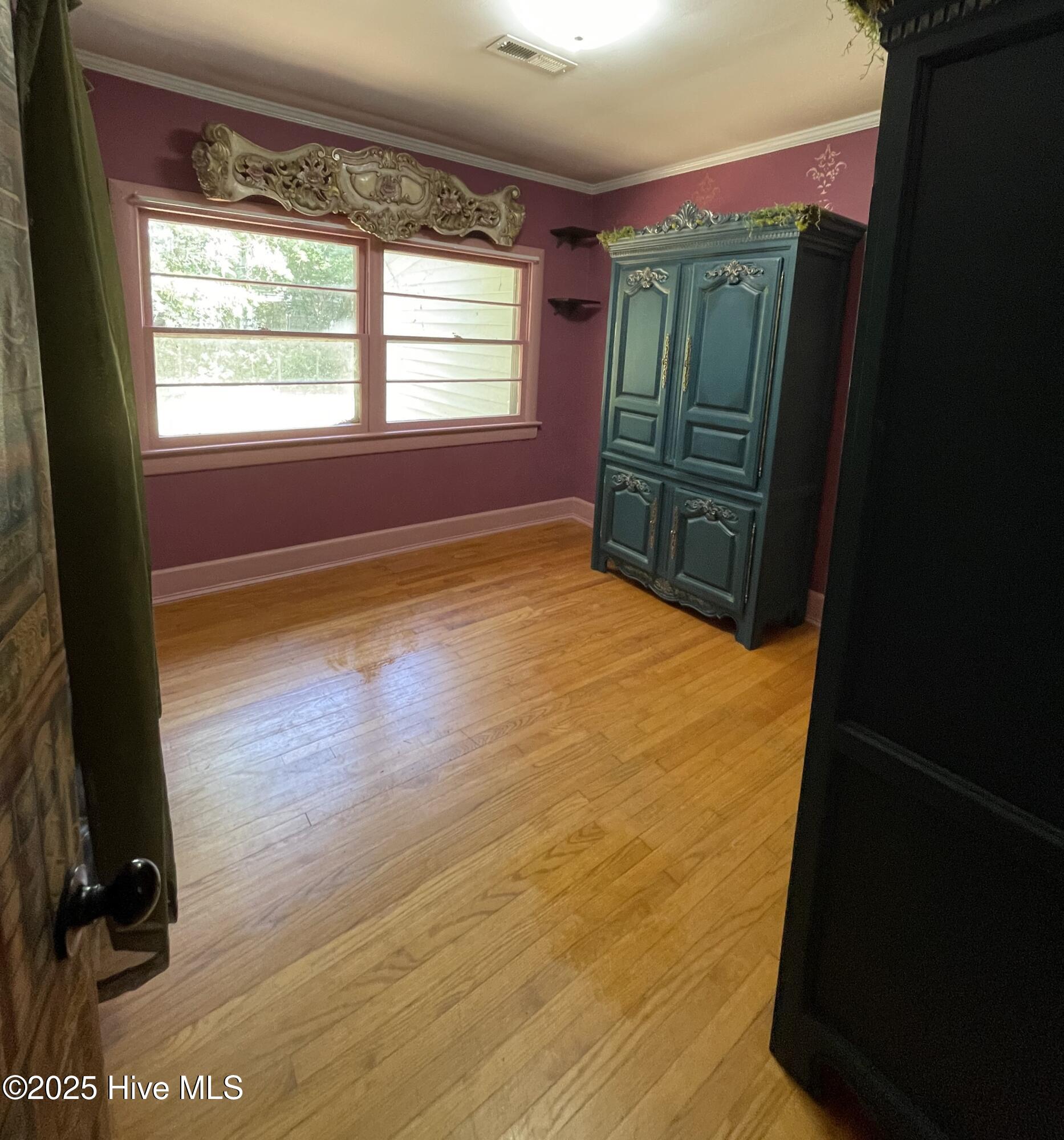 100564086 | Photo 16