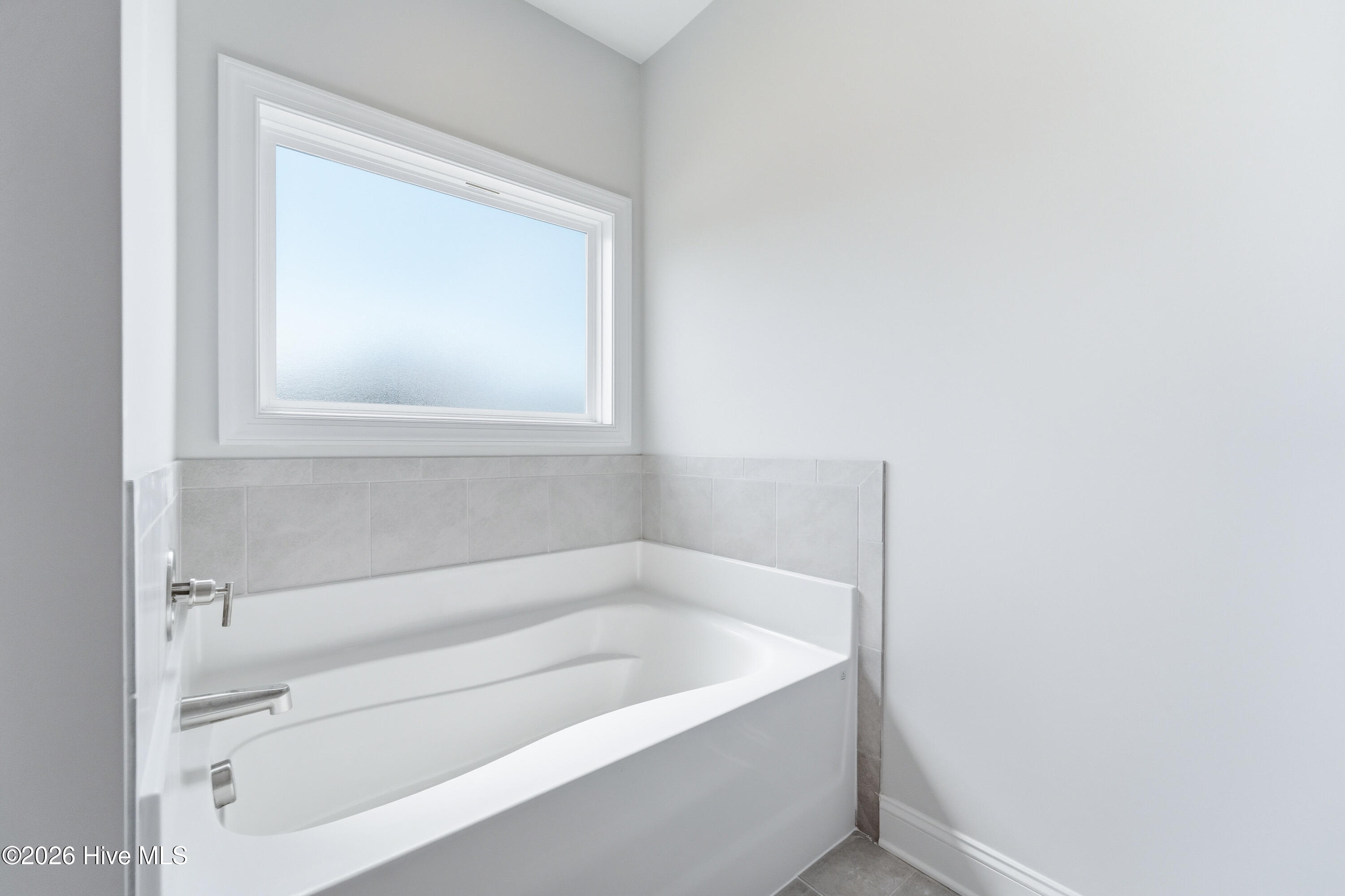 100525562 | Photo 19