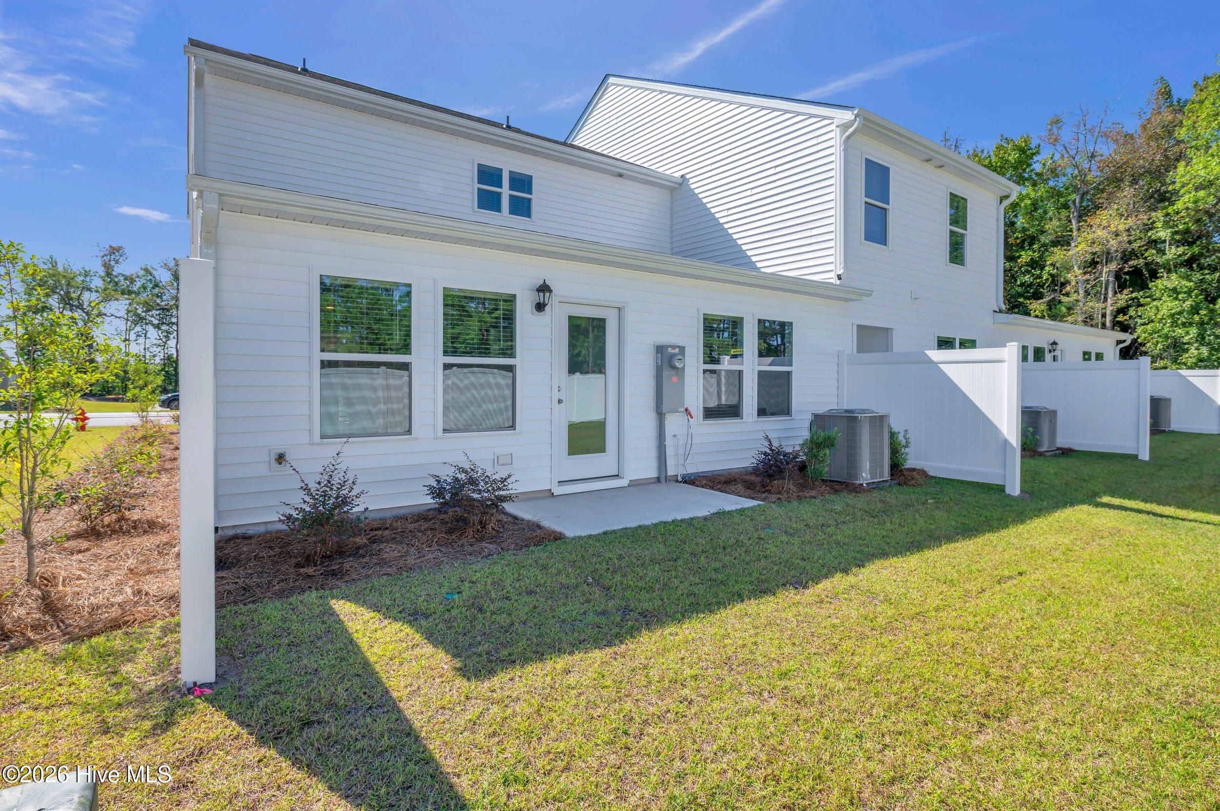 100539457 | Photo 28