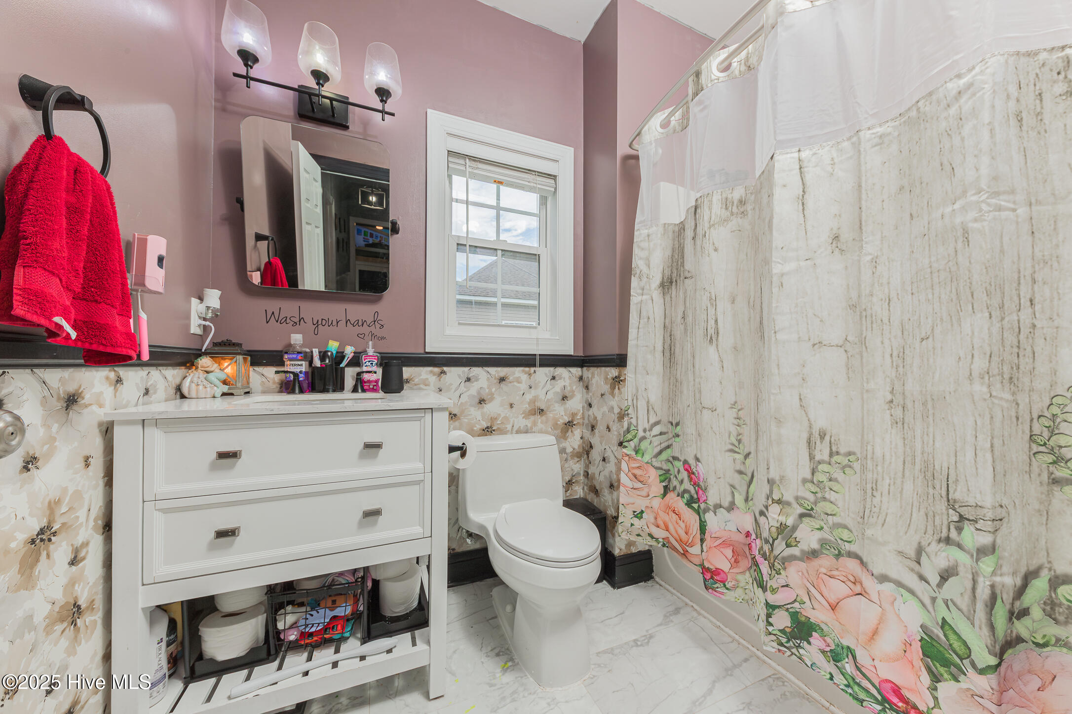 100525059 | Photo 24