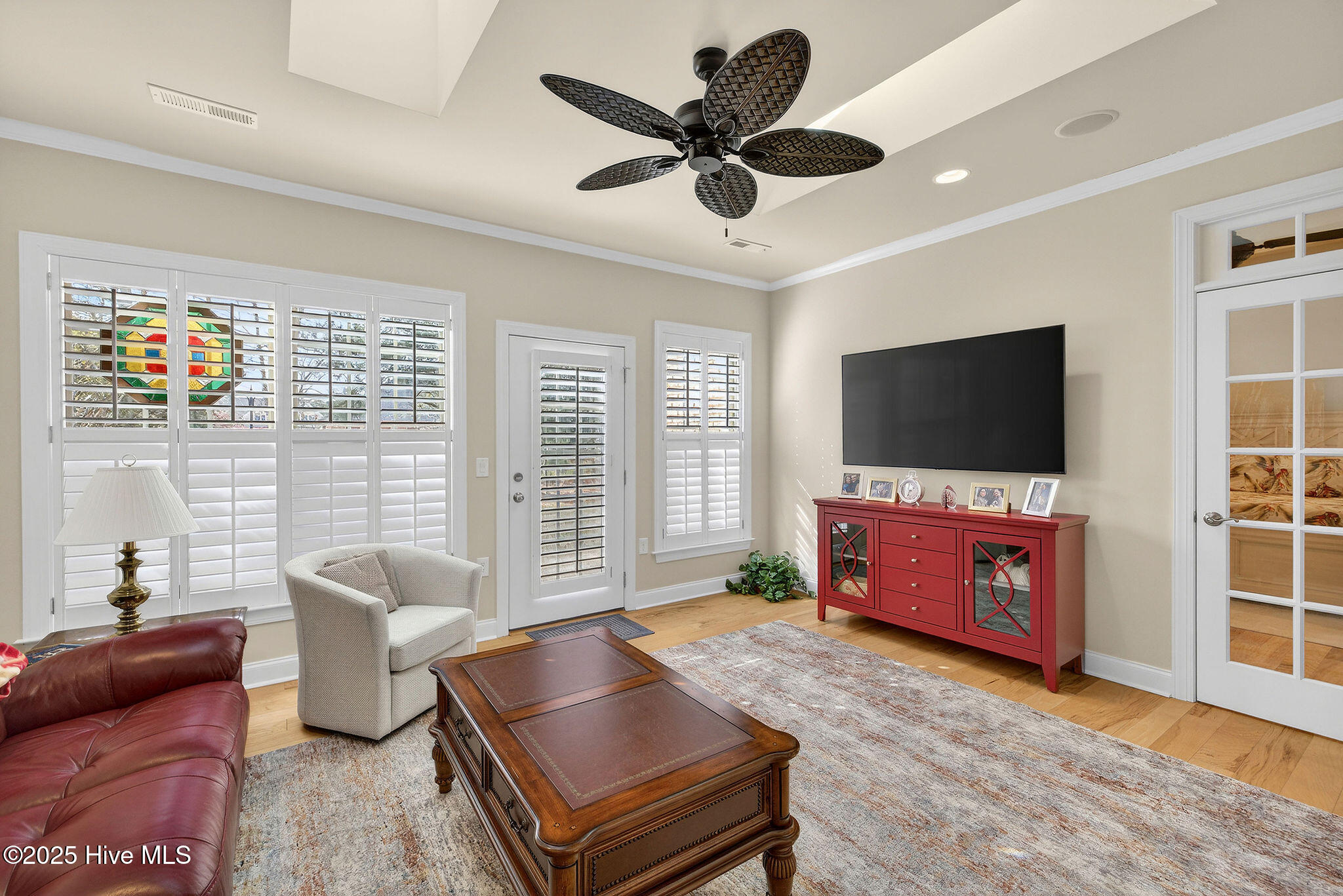 100544903 | Photo 19