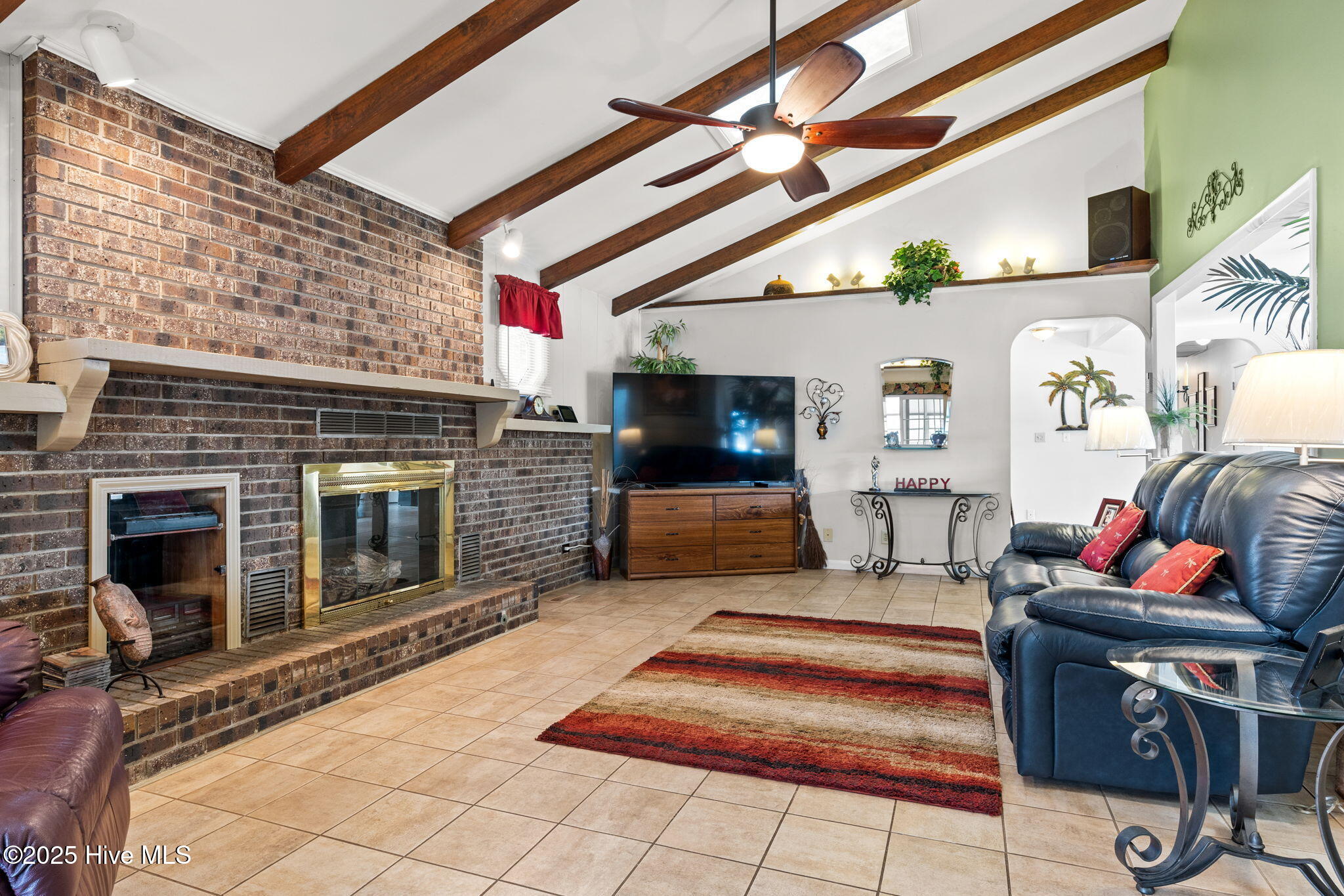 100543721 | Photo 26