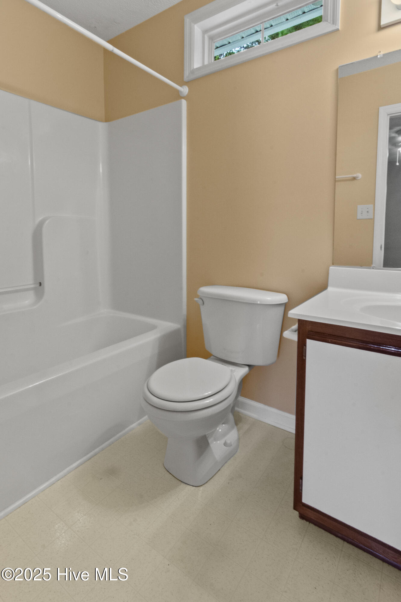 100513492 | Photo 11