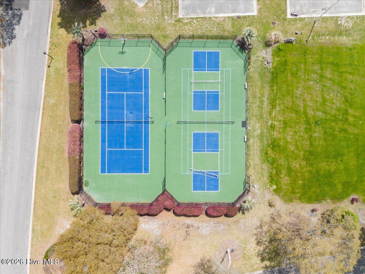 100550061 | Photo 22