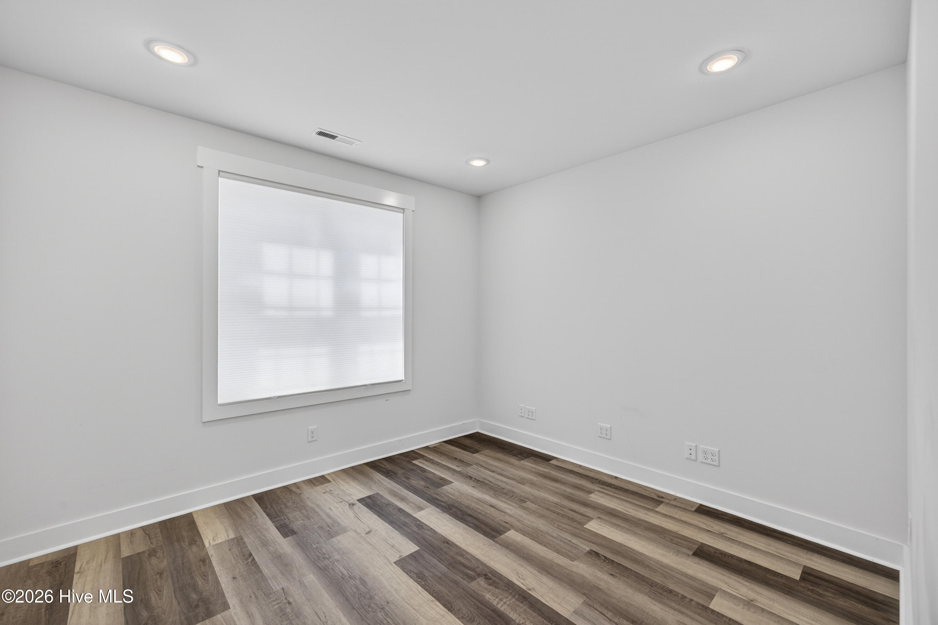 100569496 | Photo 33