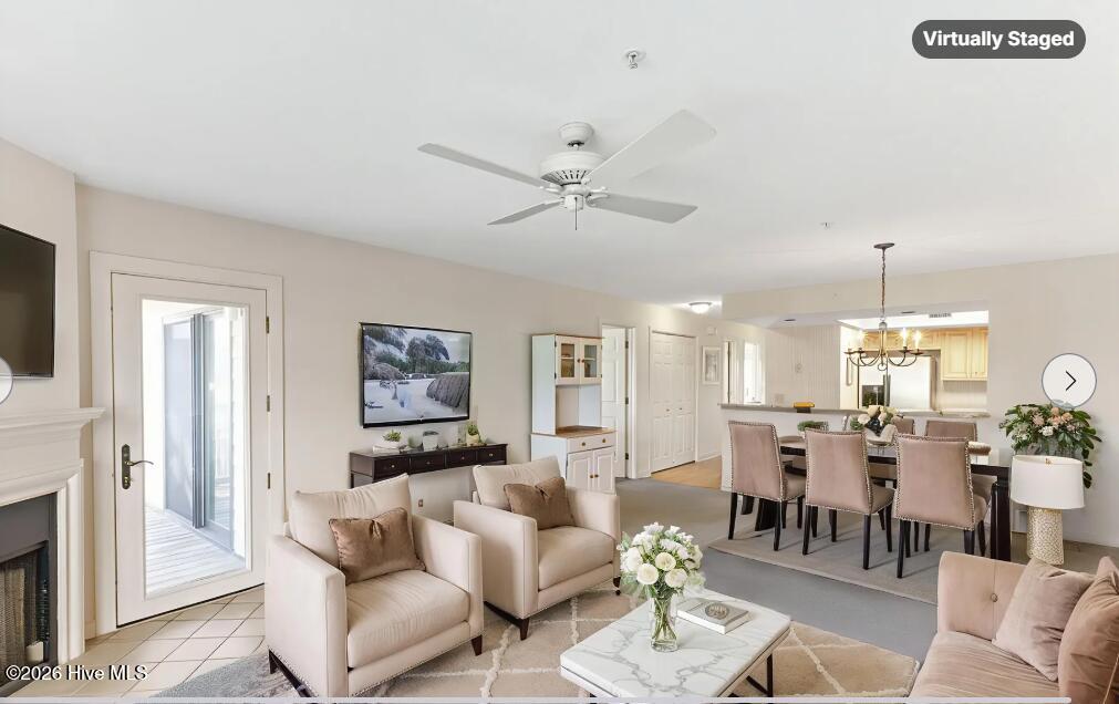 100549677 | Photo 24