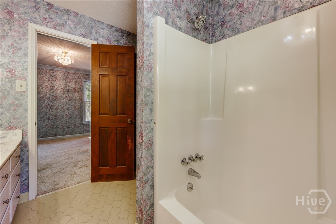 100 Robin Road, Athens, GA 30605 Listing Photo  21