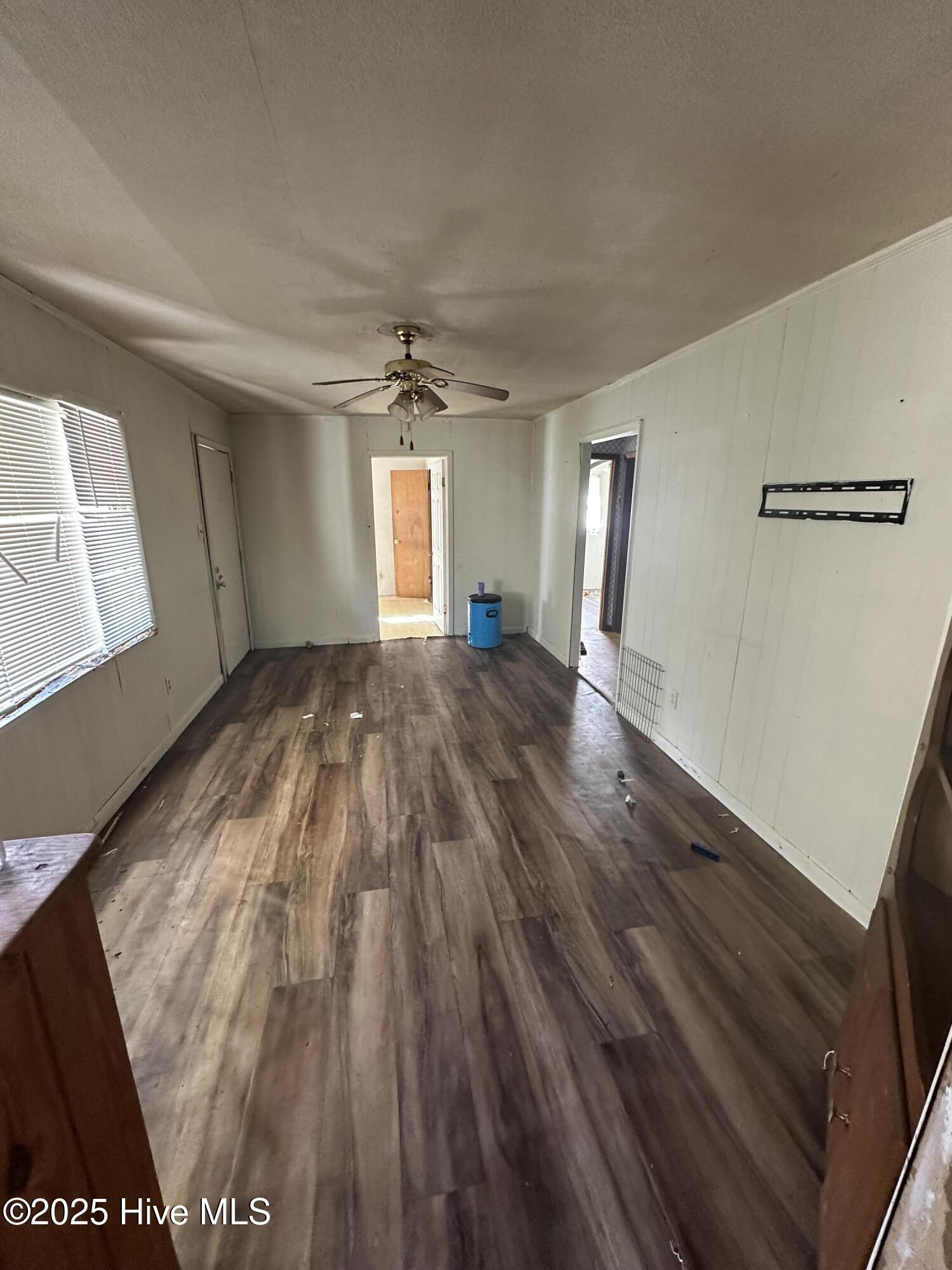 100539066 | Photo 25