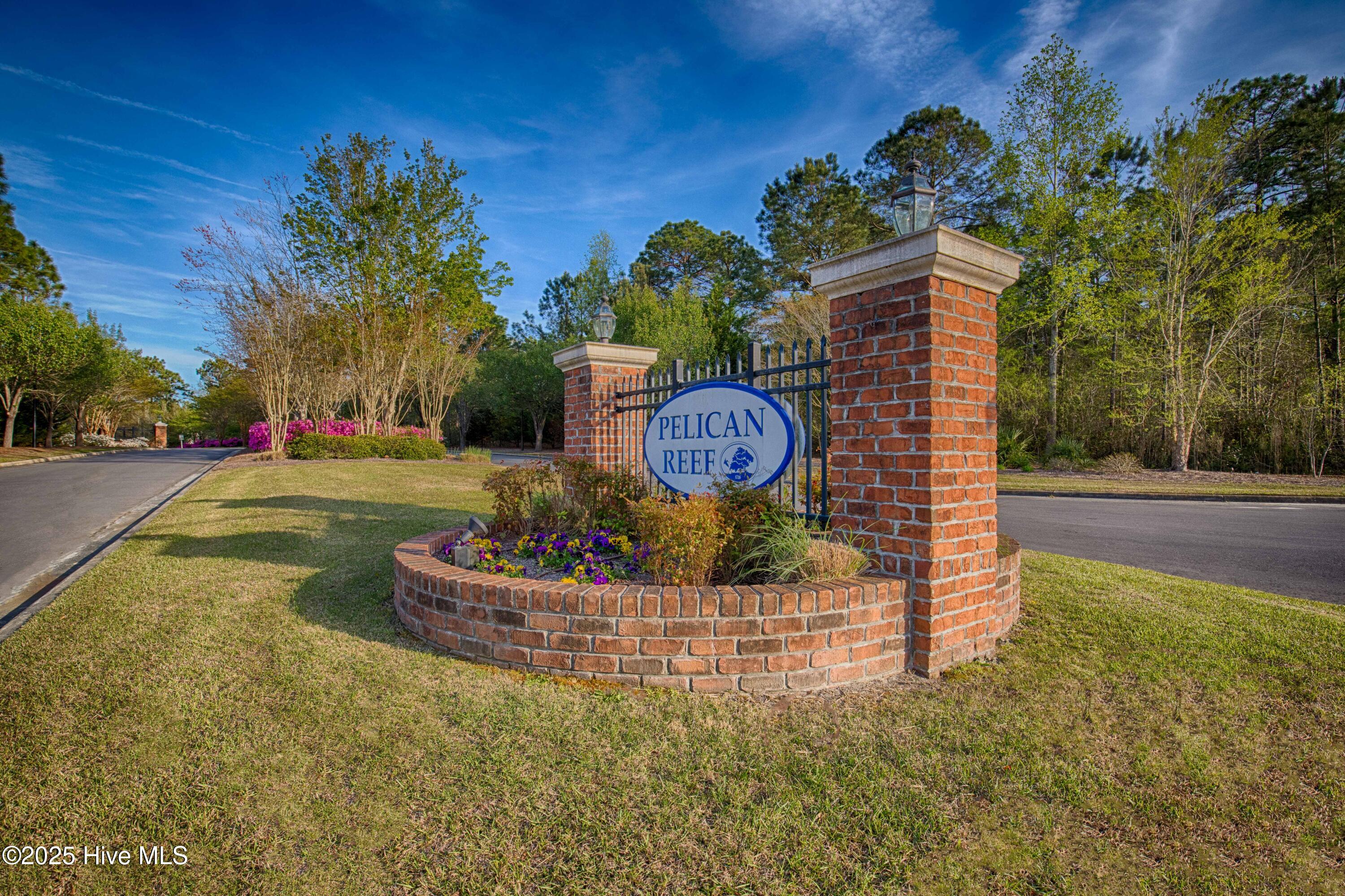 100537657 | Photo 47