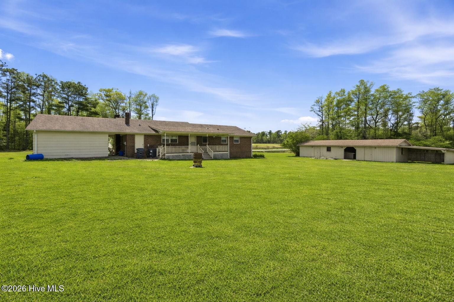 100564416 | Photo 38