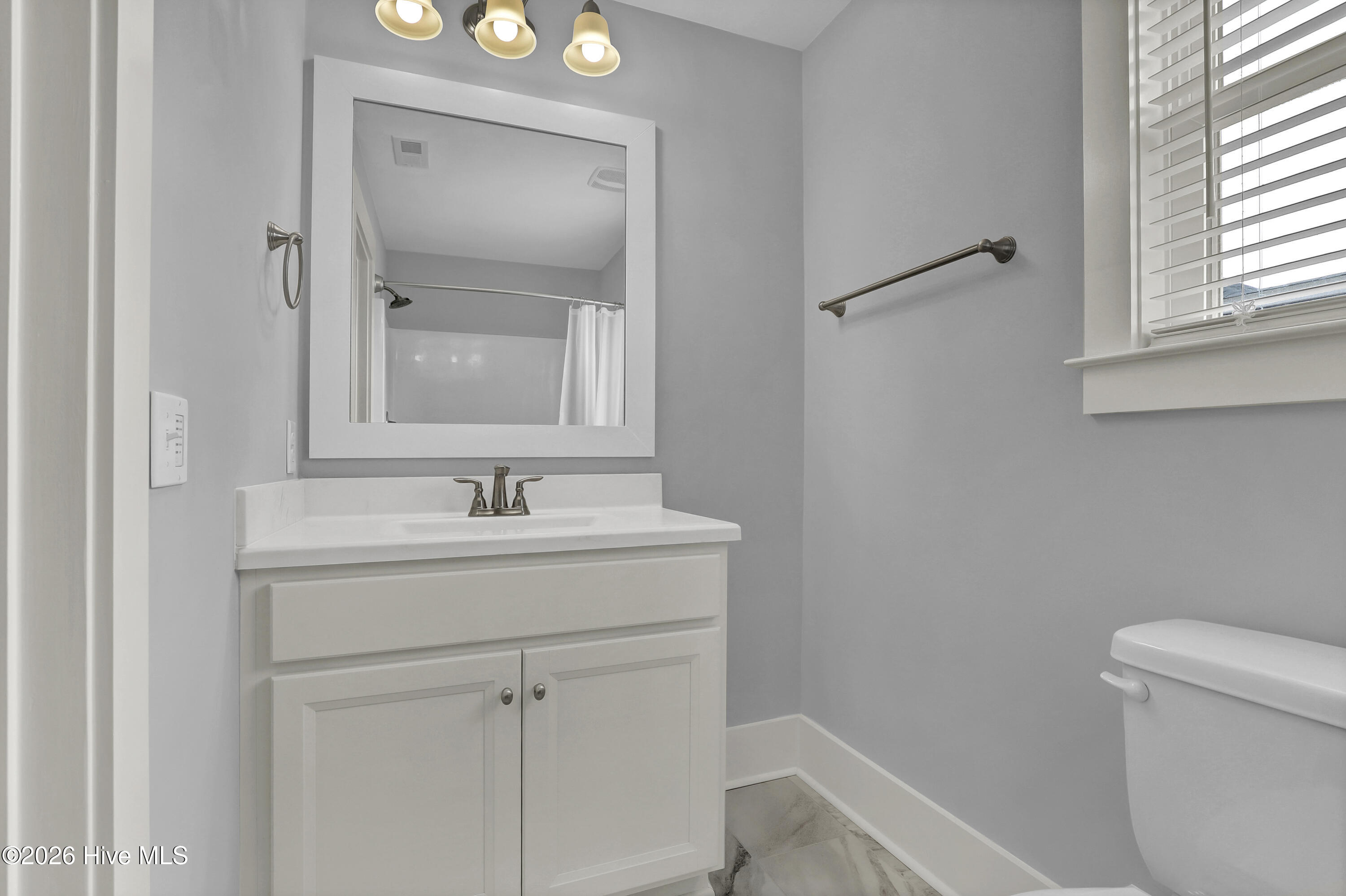 100559745 | Photo 29