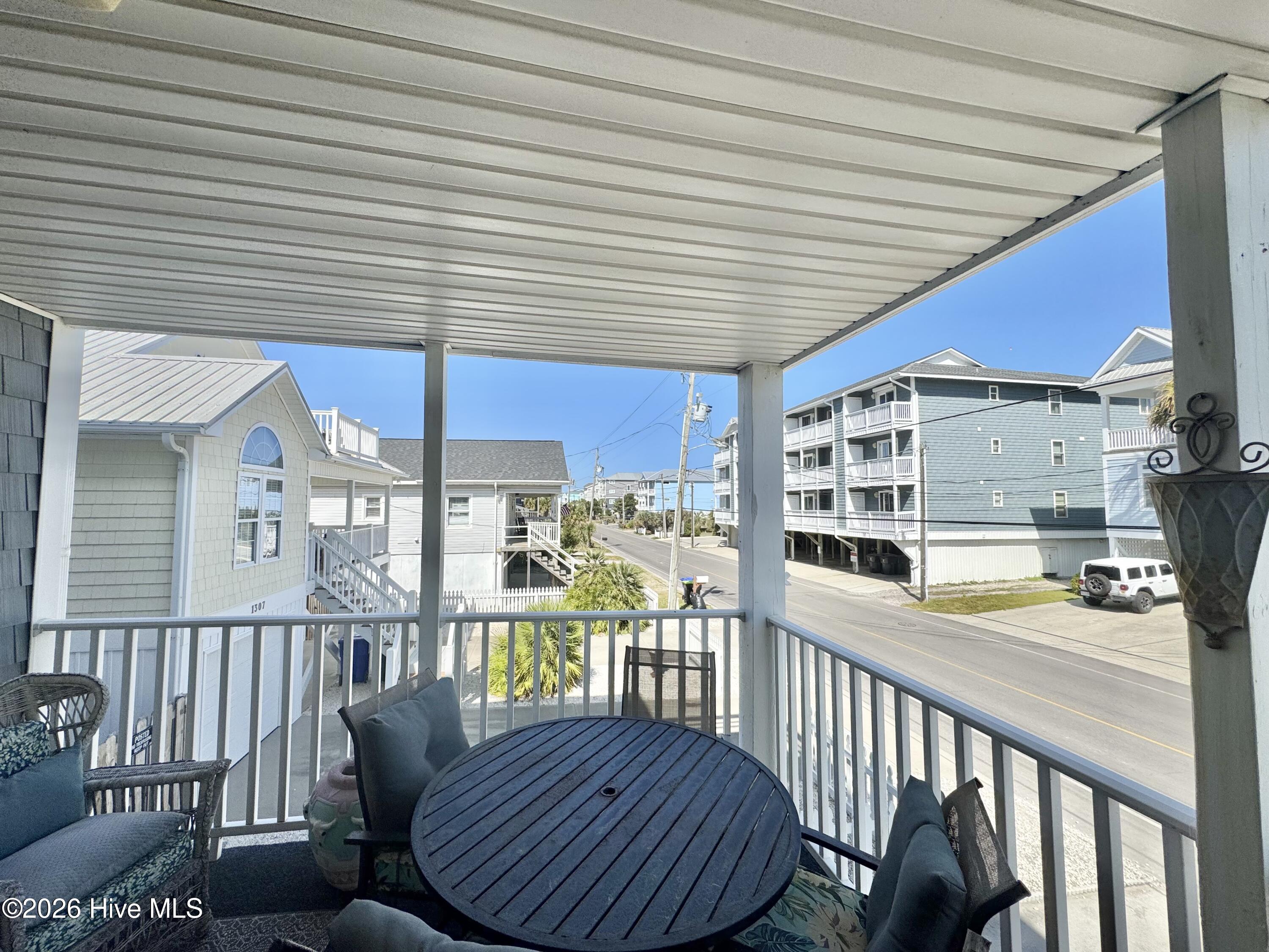 100569479 | Photo 17