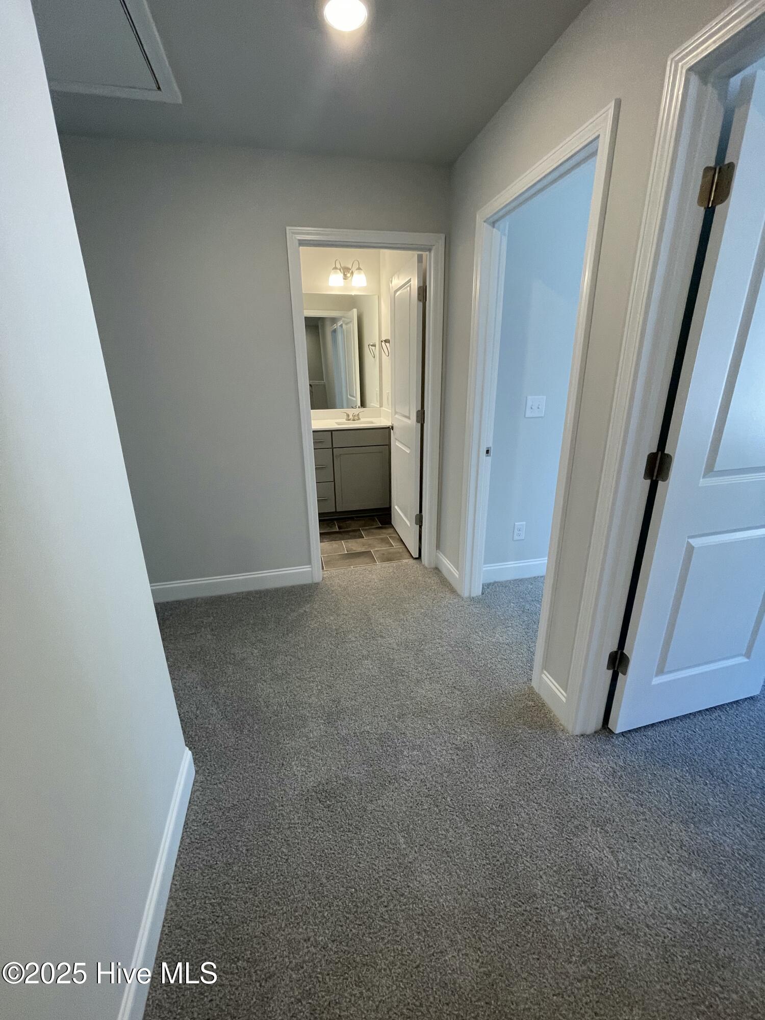 100422269 | Photo 49