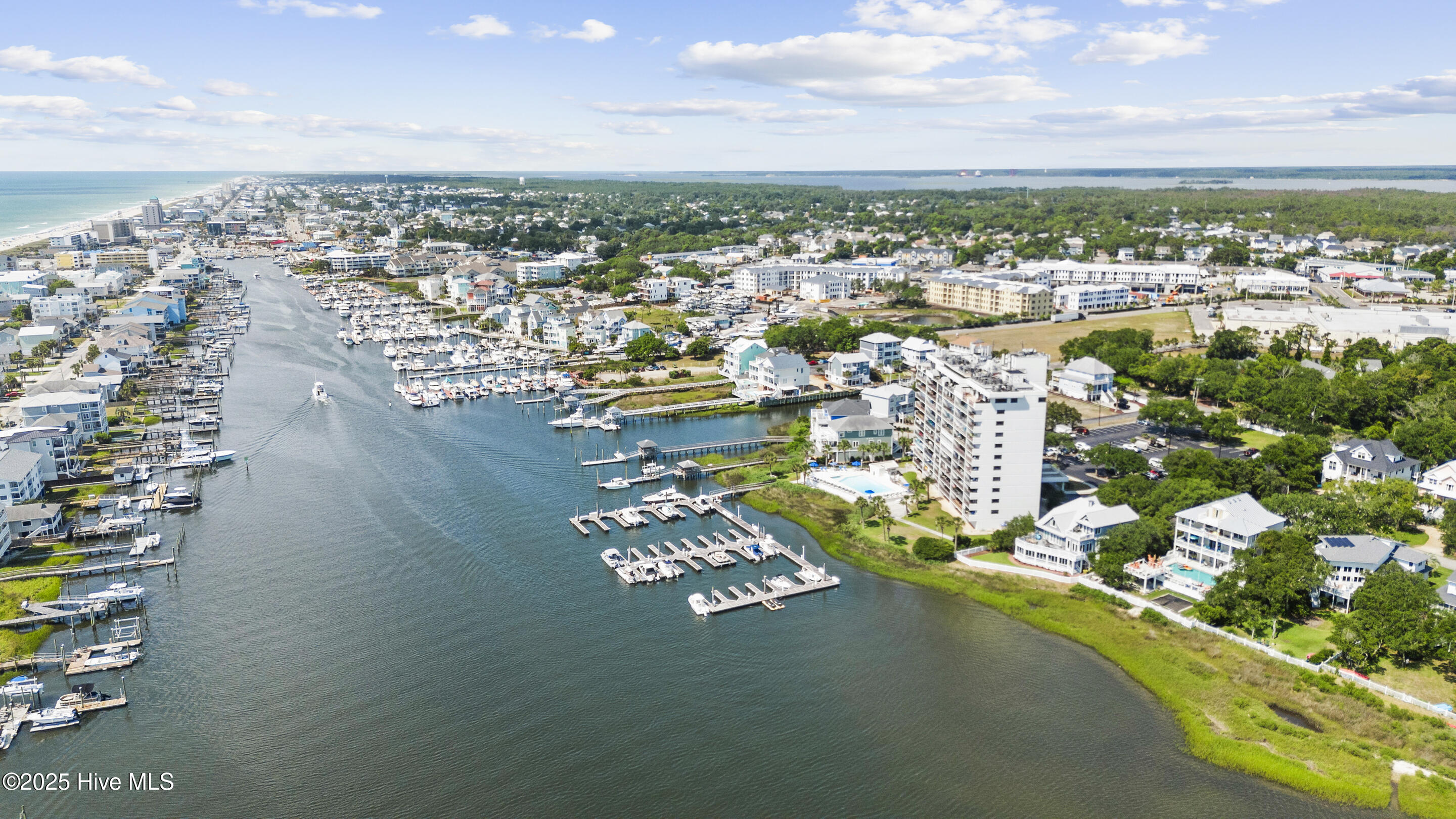 100567097 | Photo 36