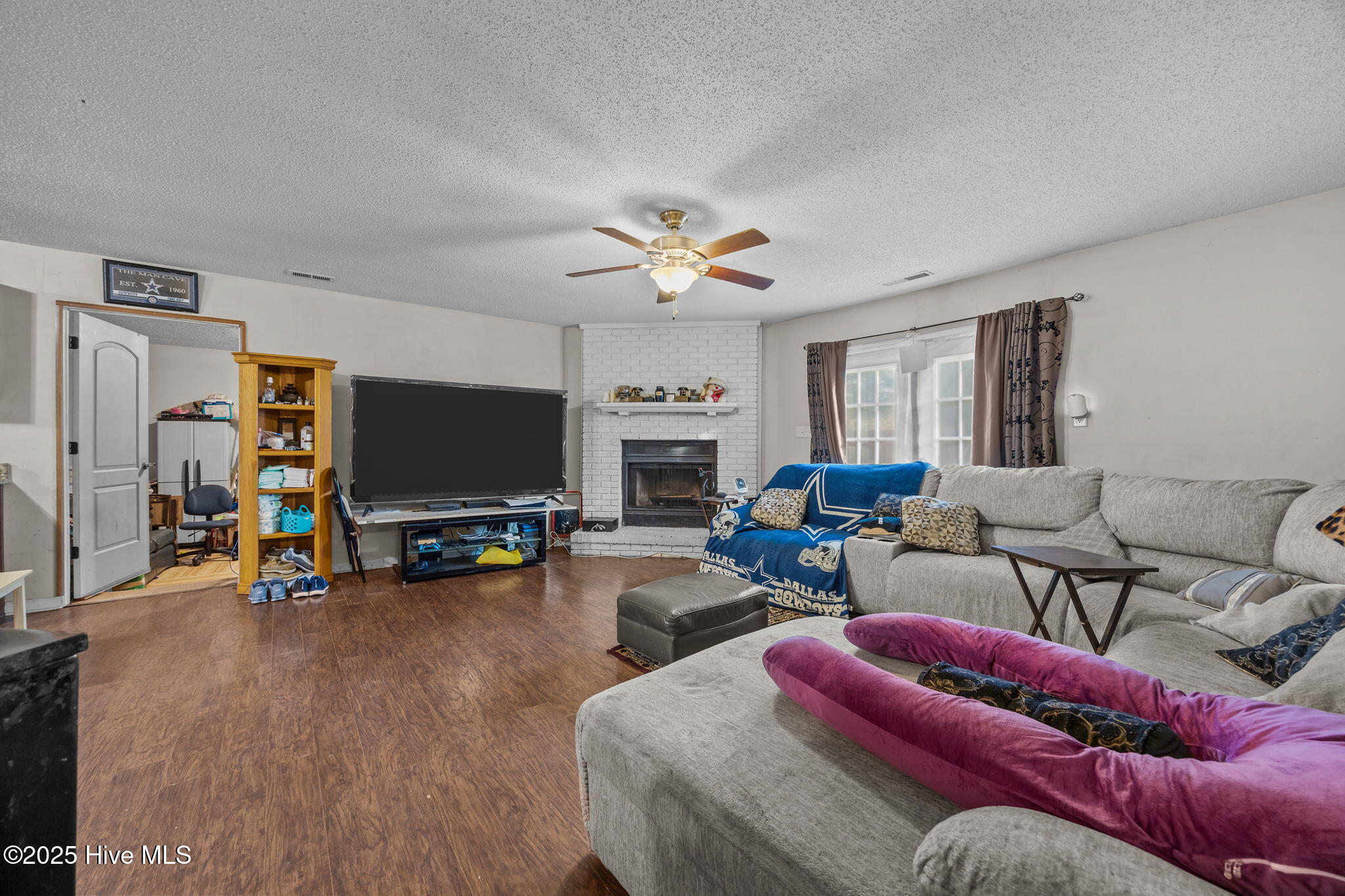 100545401 | Photo 12