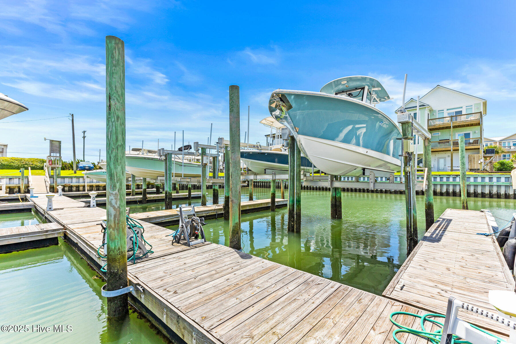 100518577 | Photo 67