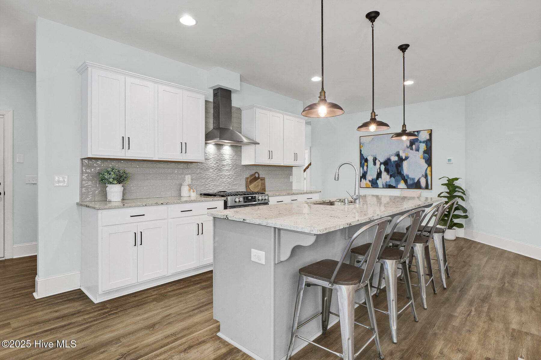 100544096 | Photo 15