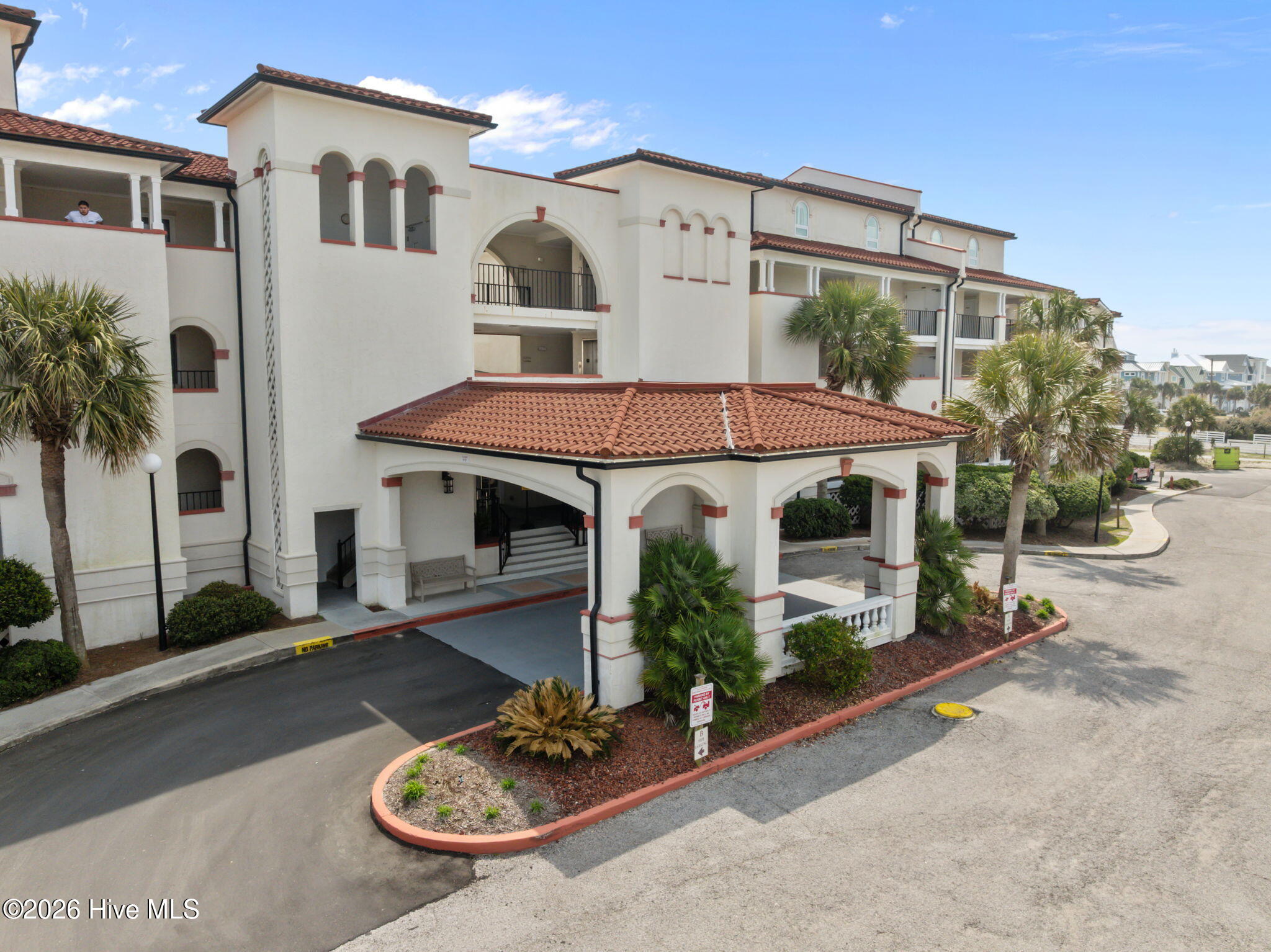 100562766 | Photo 34