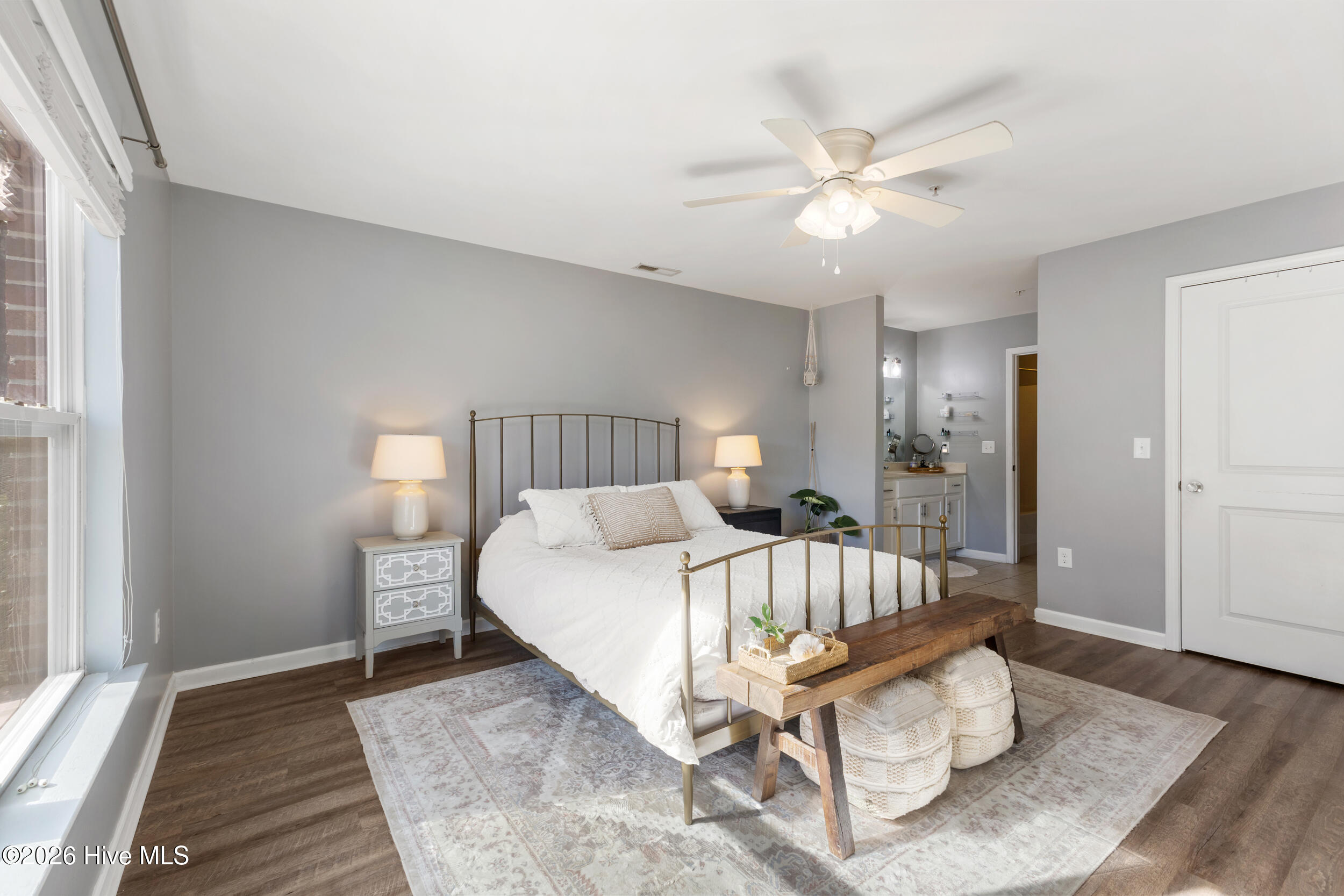 100549043 | Photo 10