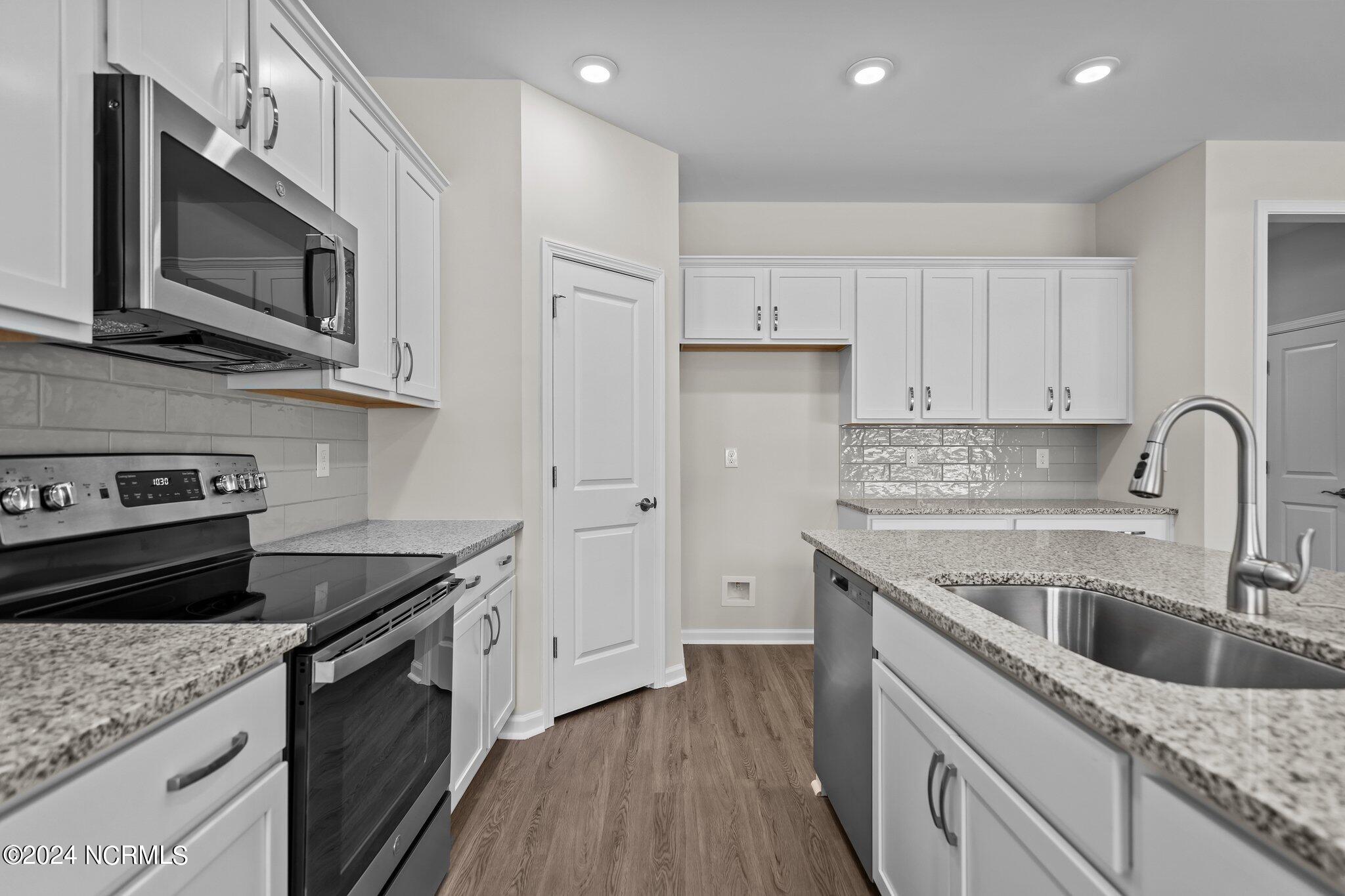 Lot 225GM - Kitchen 1