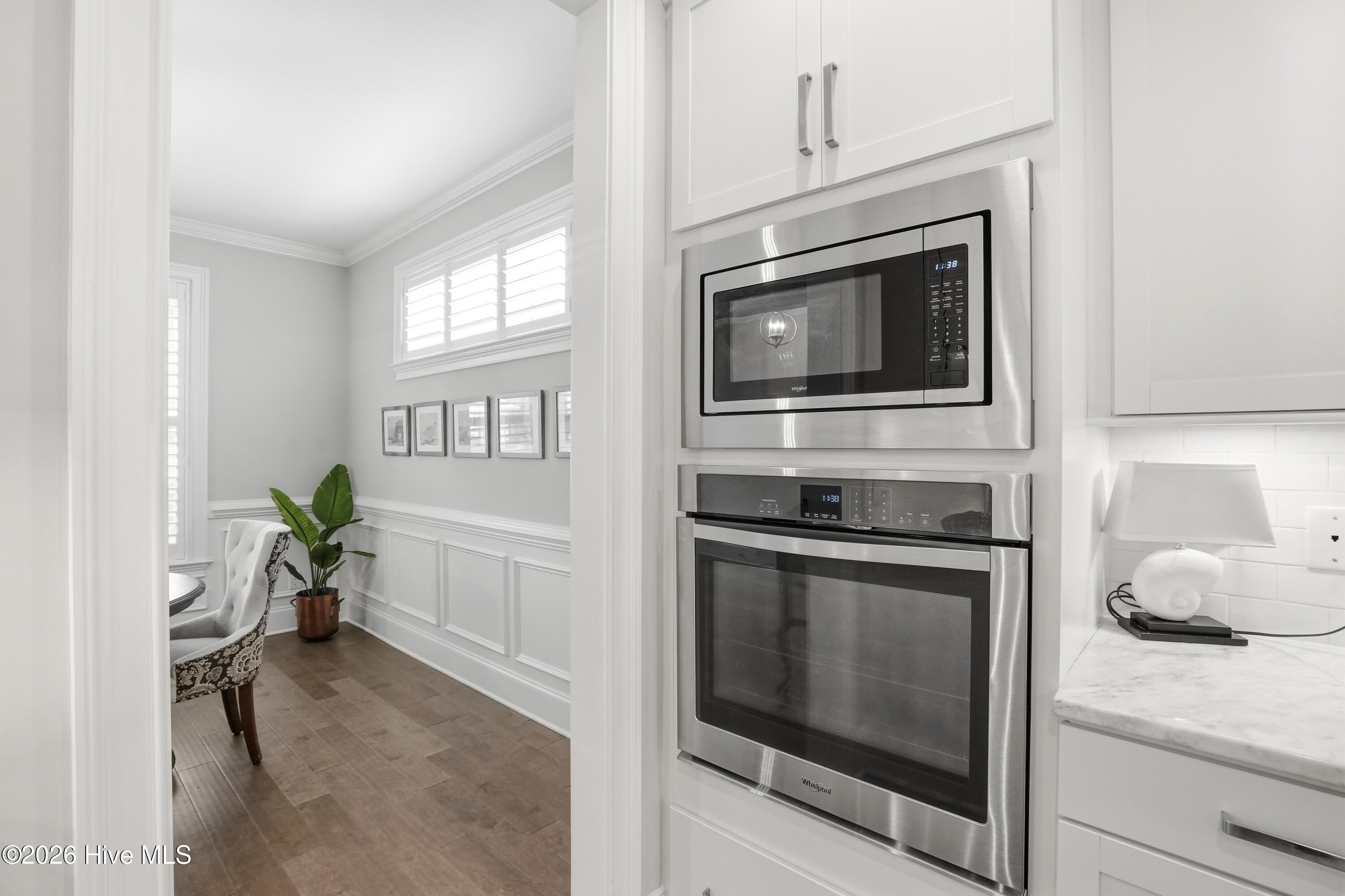 100561469 | Photo 13