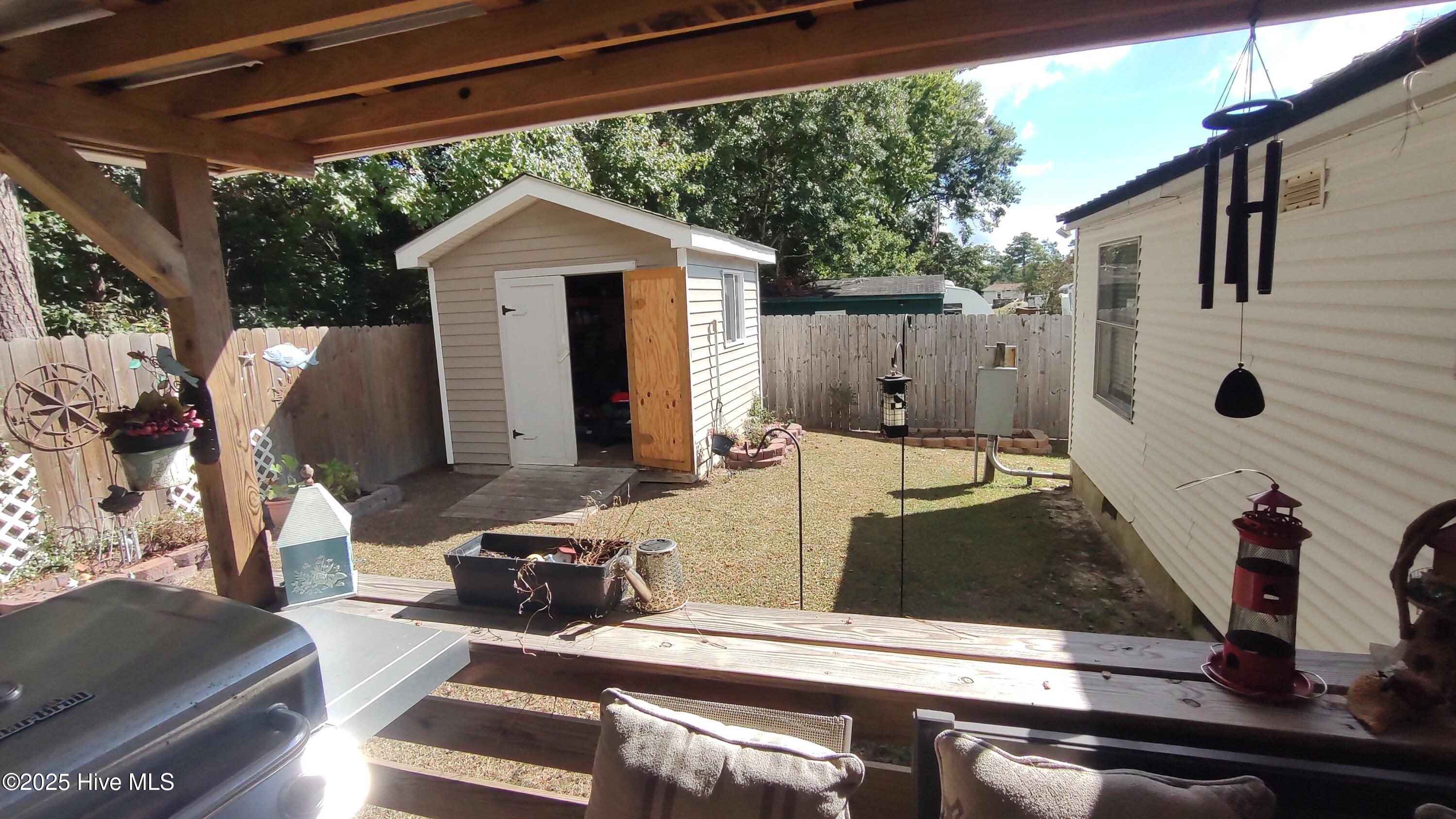 100532418 | Photo 22