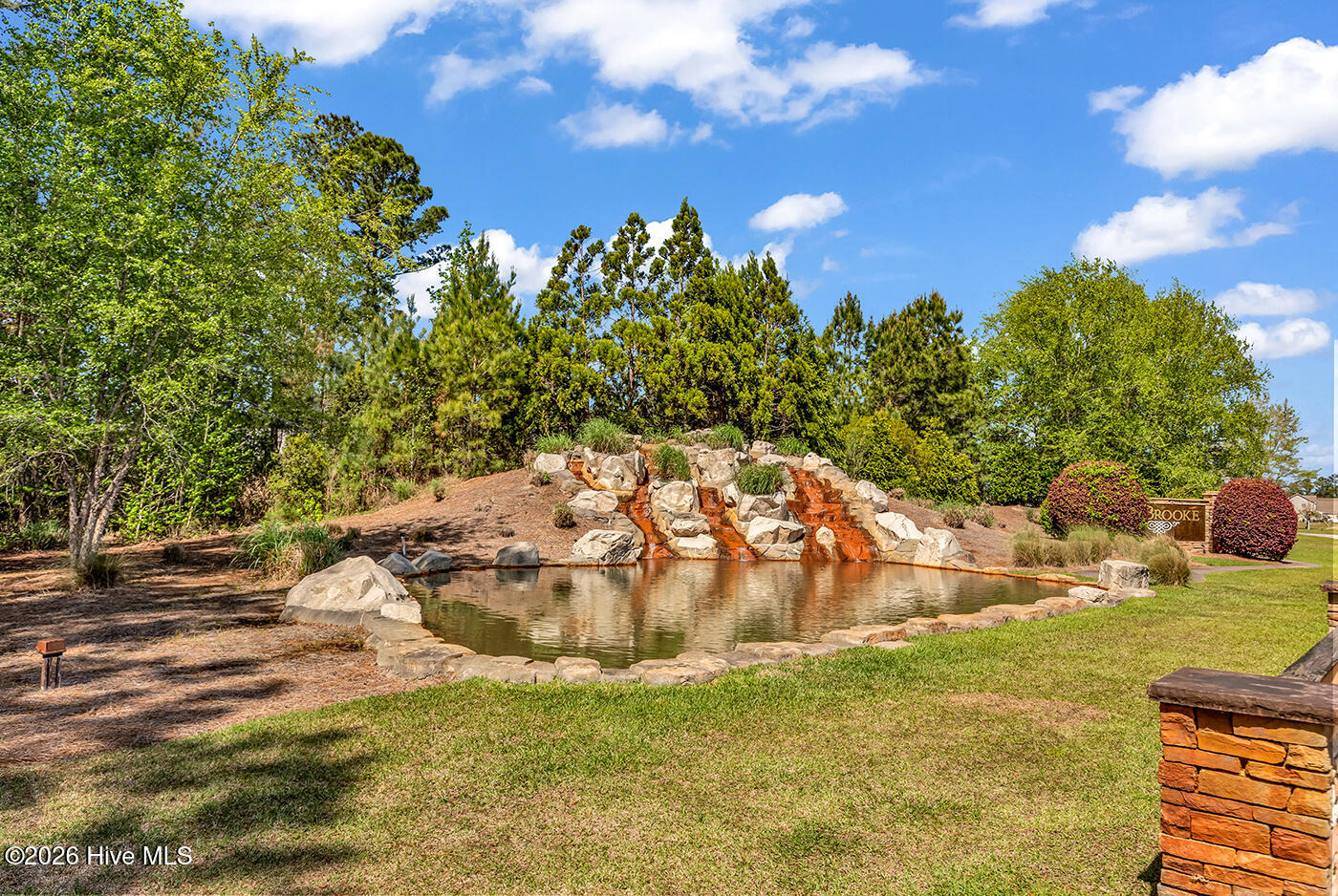 100566438 | Photo 44