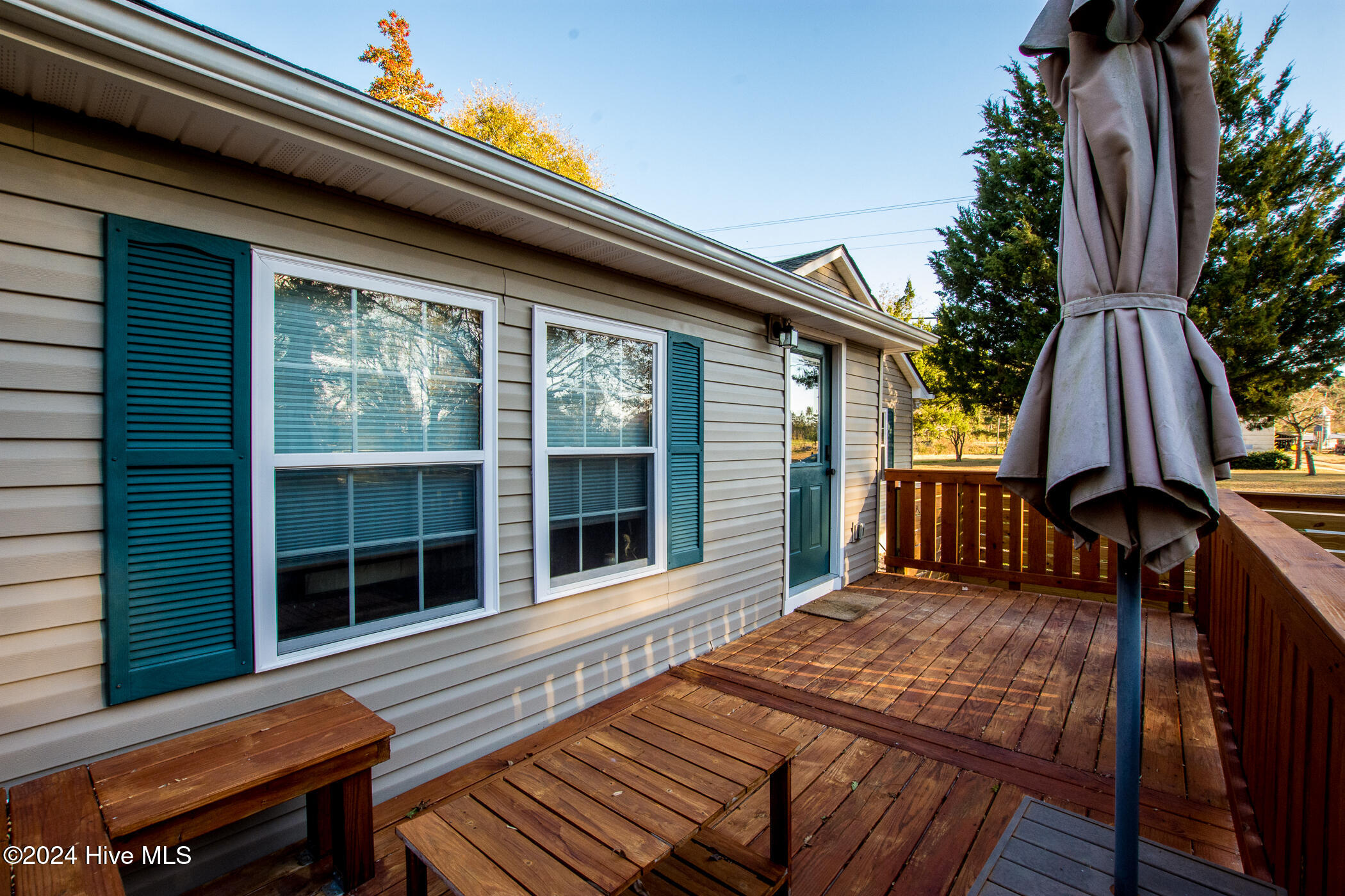 100552342 | Photo 41