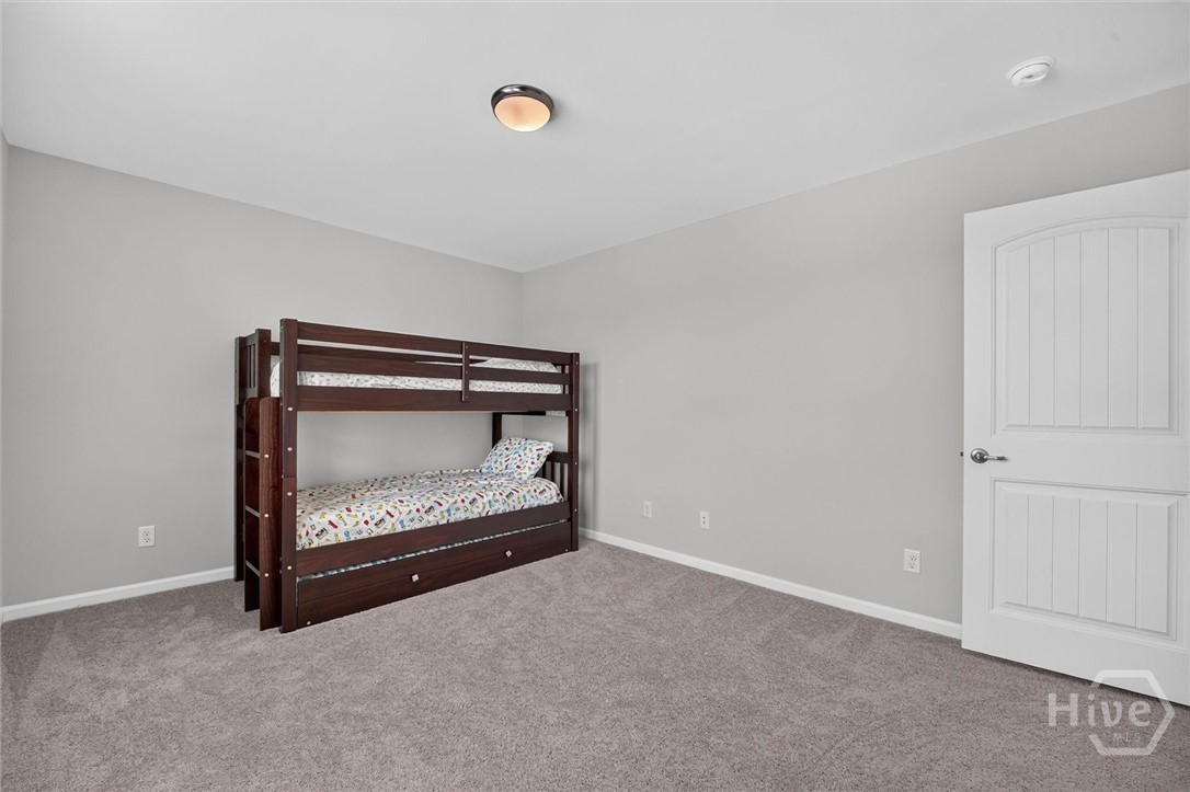 Guest Bedroom 4
Second Floor
