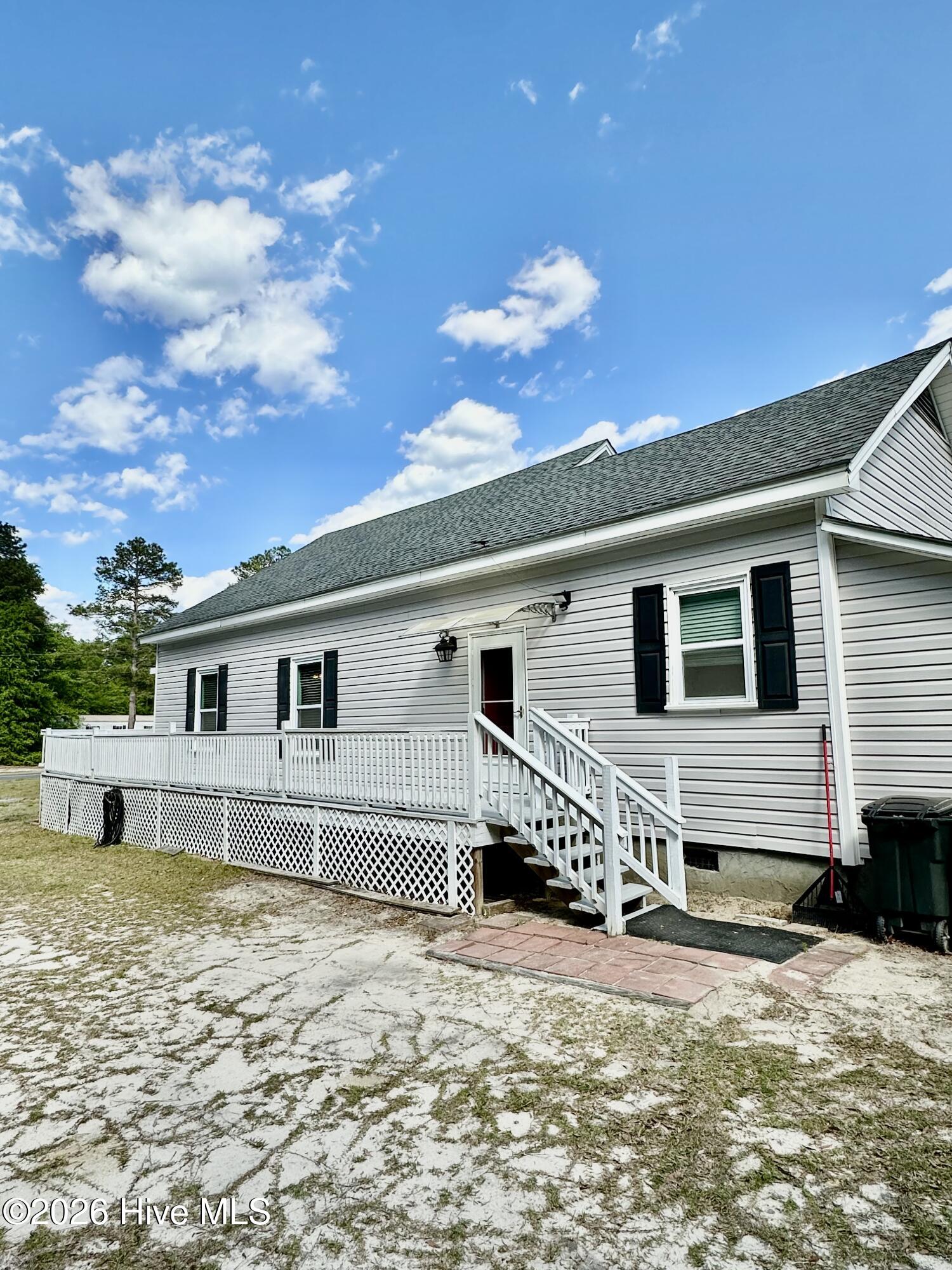 Photo 3 of Single family home for sale at 588 Lightwood Knot Rd, Kelly, NC 28448 | MLS# 100565621 | Listing updated on 2026-09-04