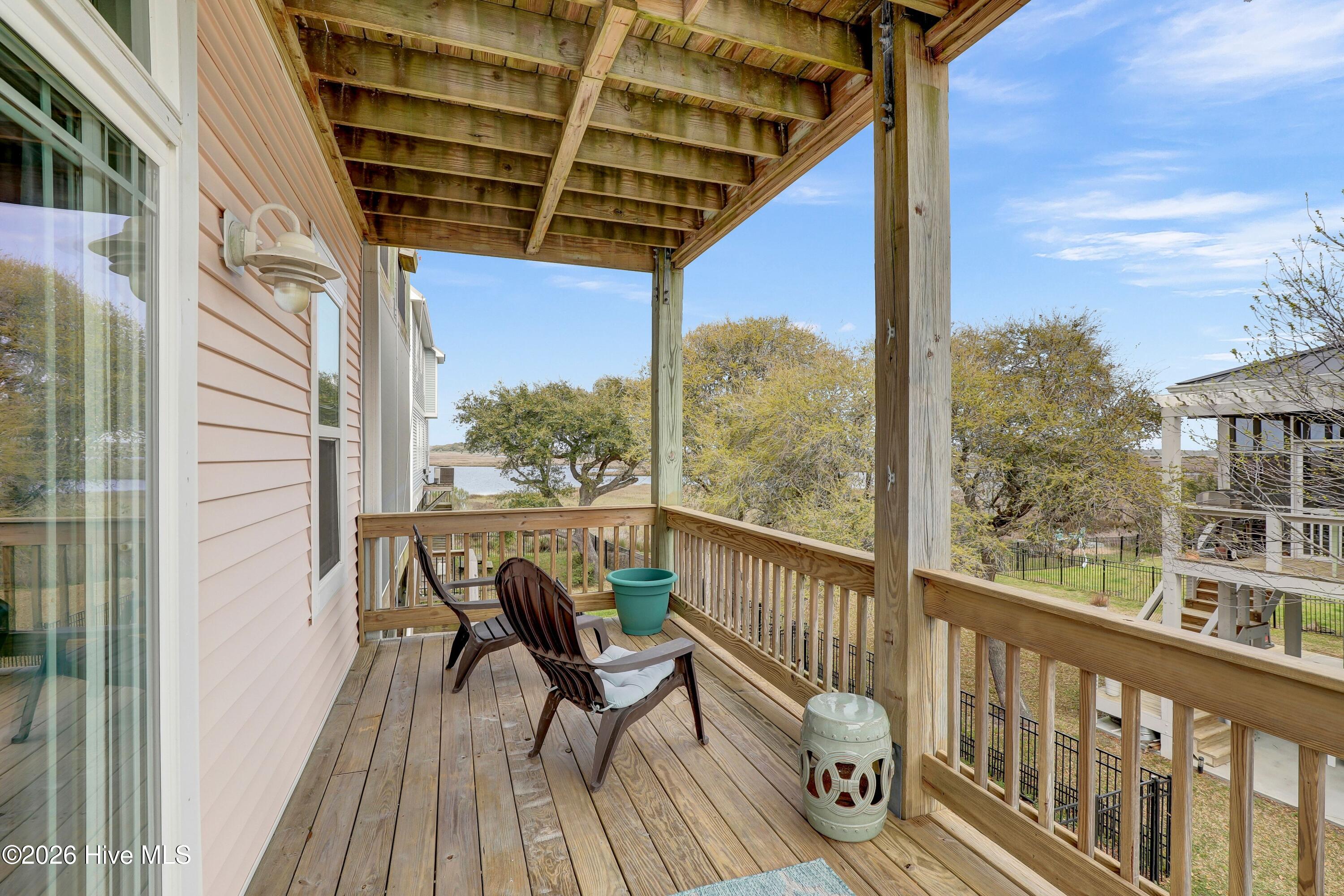 100564246 | Photo 47