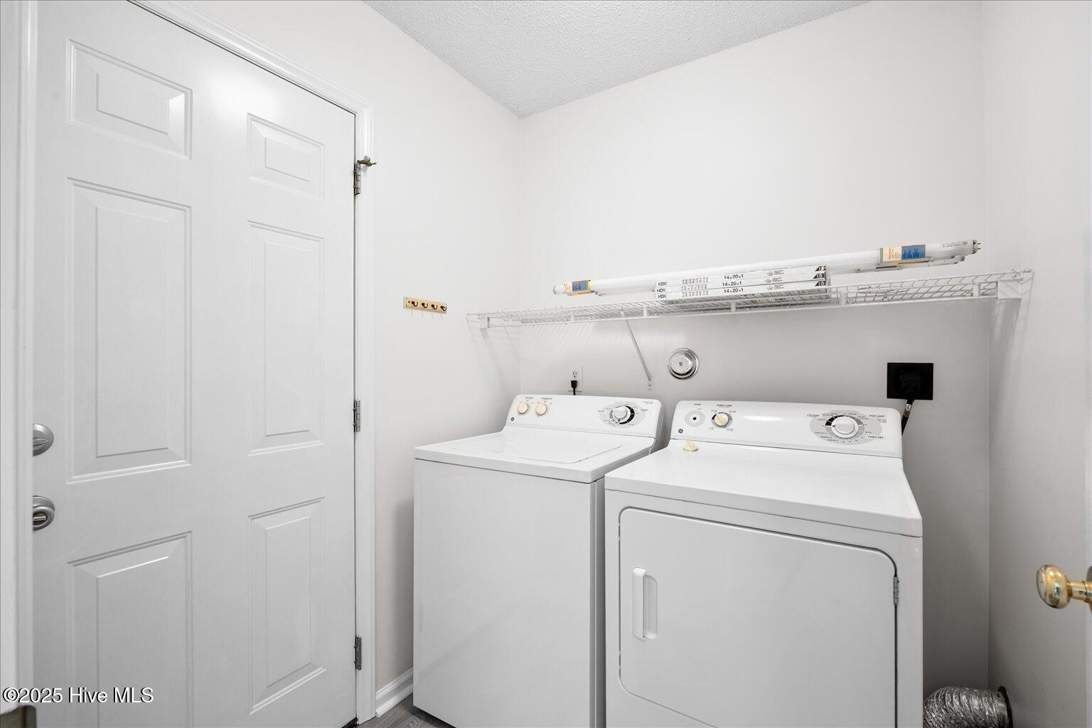 100540475 | Photo 15