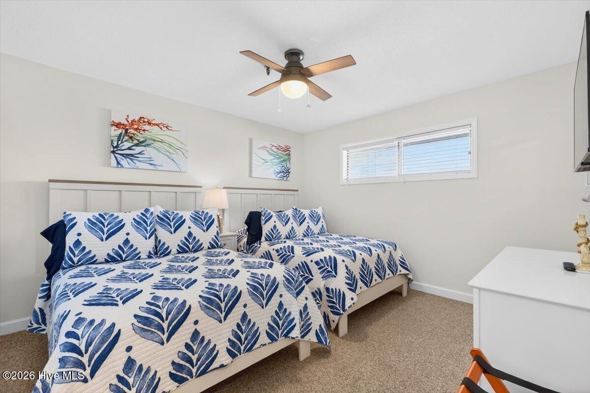 100549270 | Photo 35