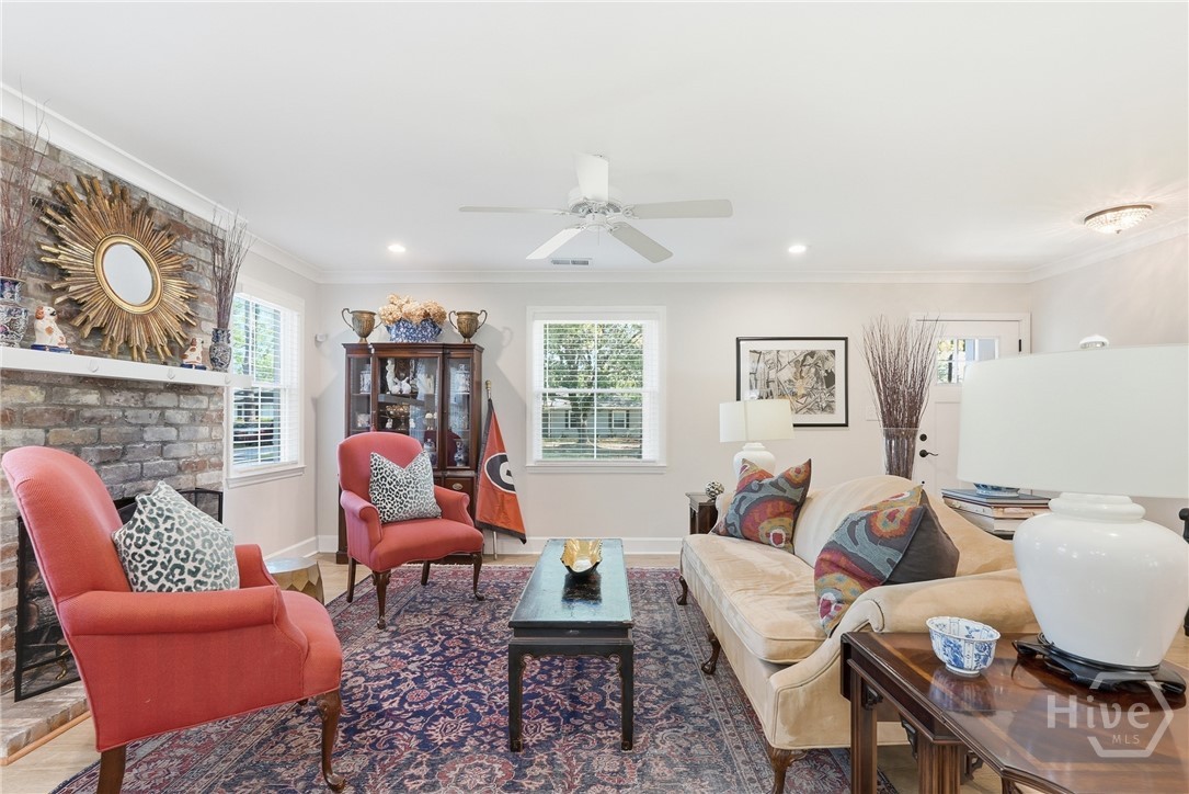 Lots of natural light throughout