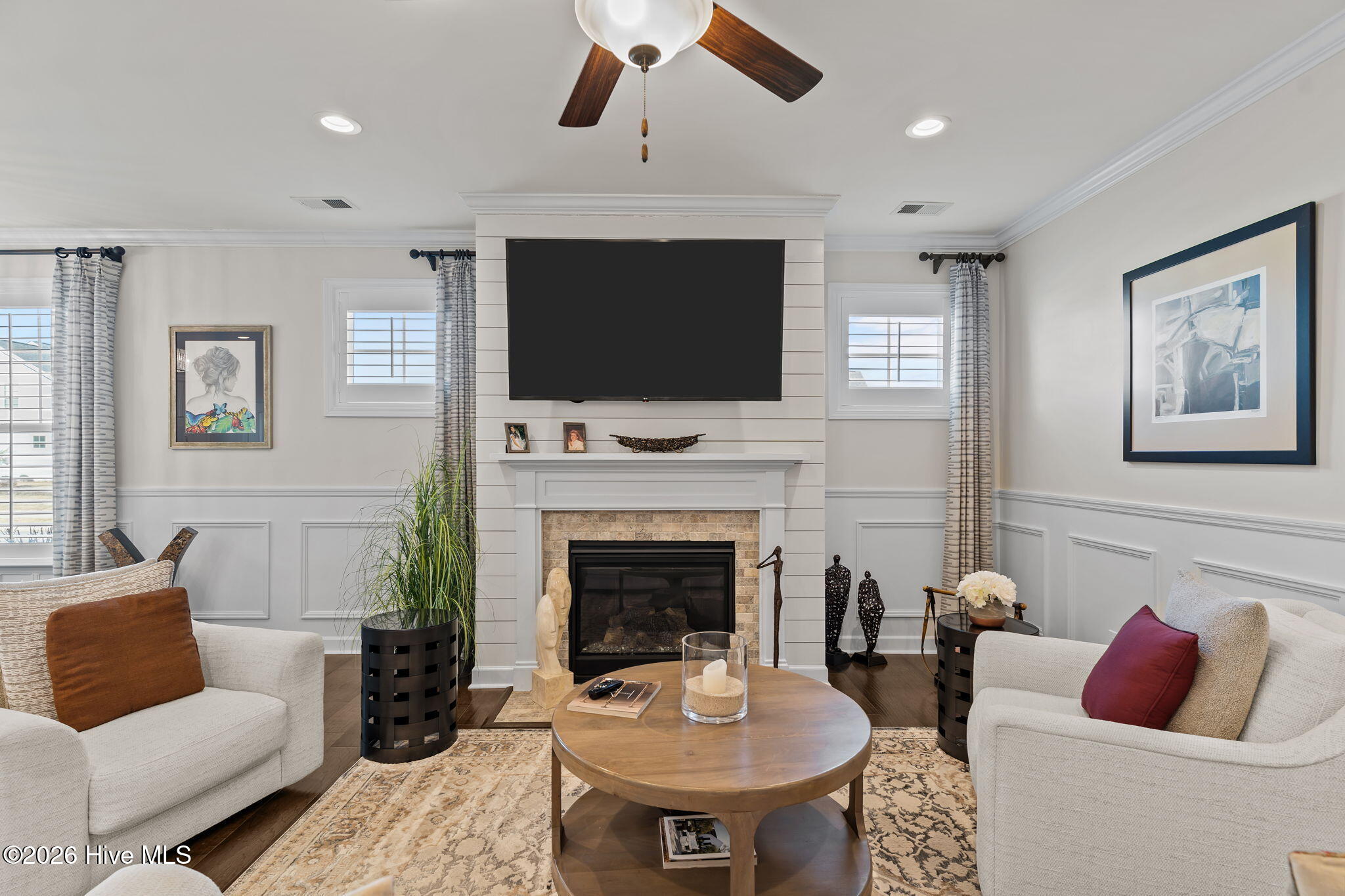 100557364 | Photo 12