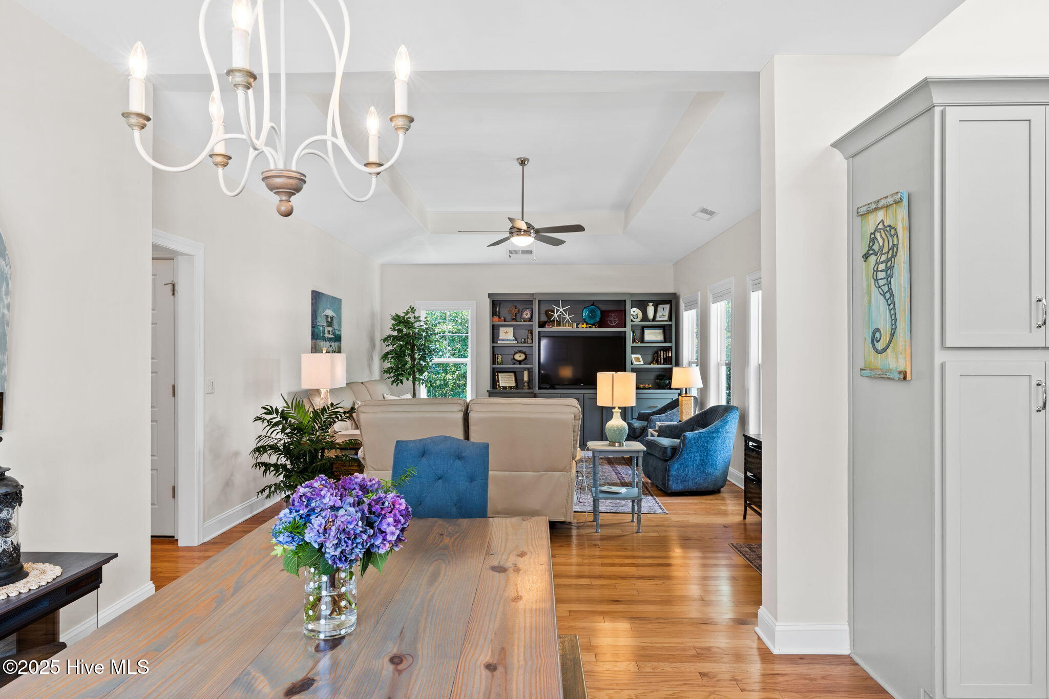 100566861 | Photo 15