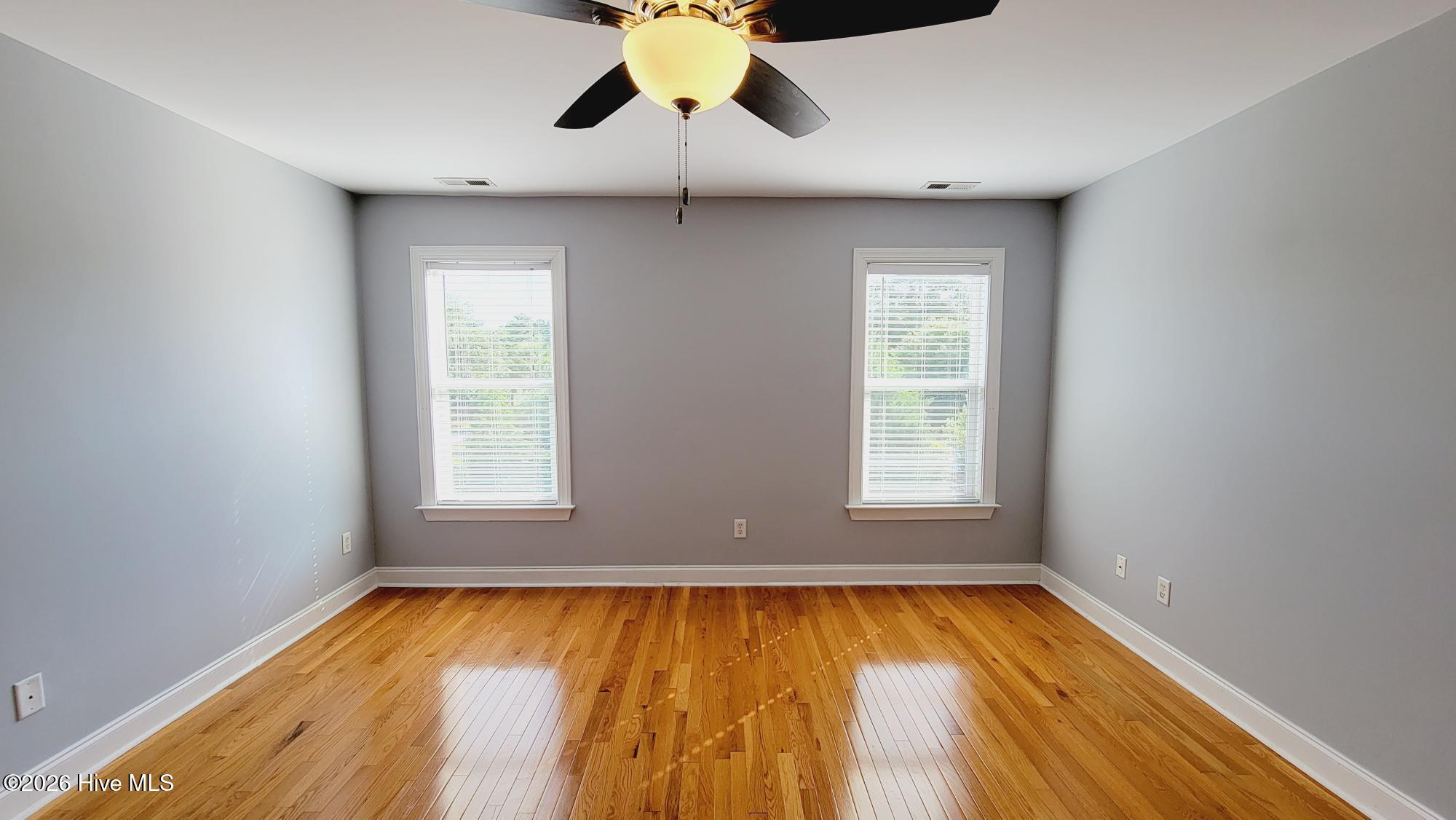 100569507 | Photo 20