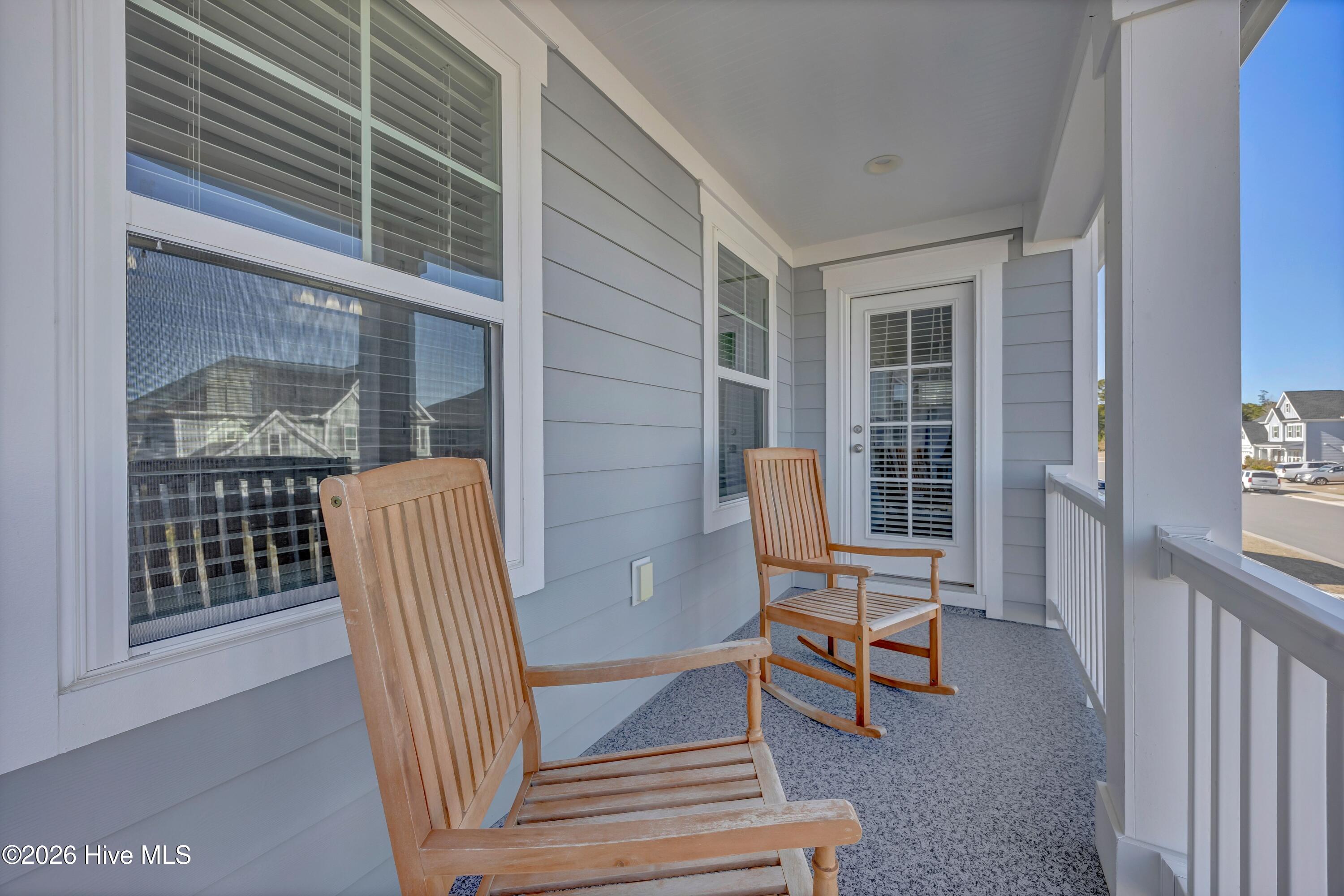 100555311 | Photo 45