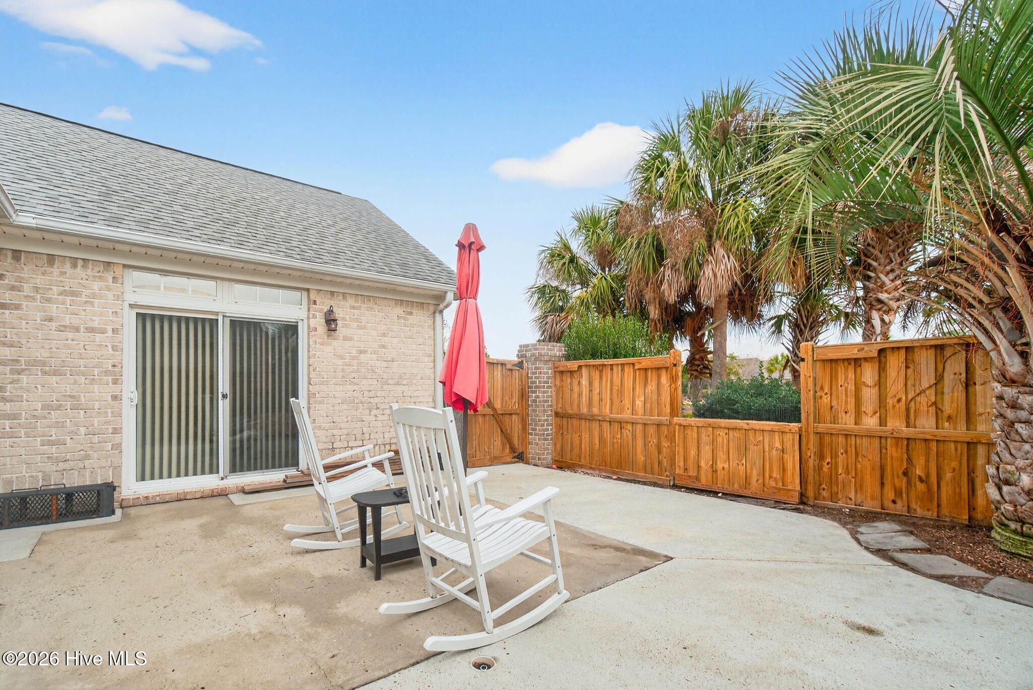 100556001 | Photo 27