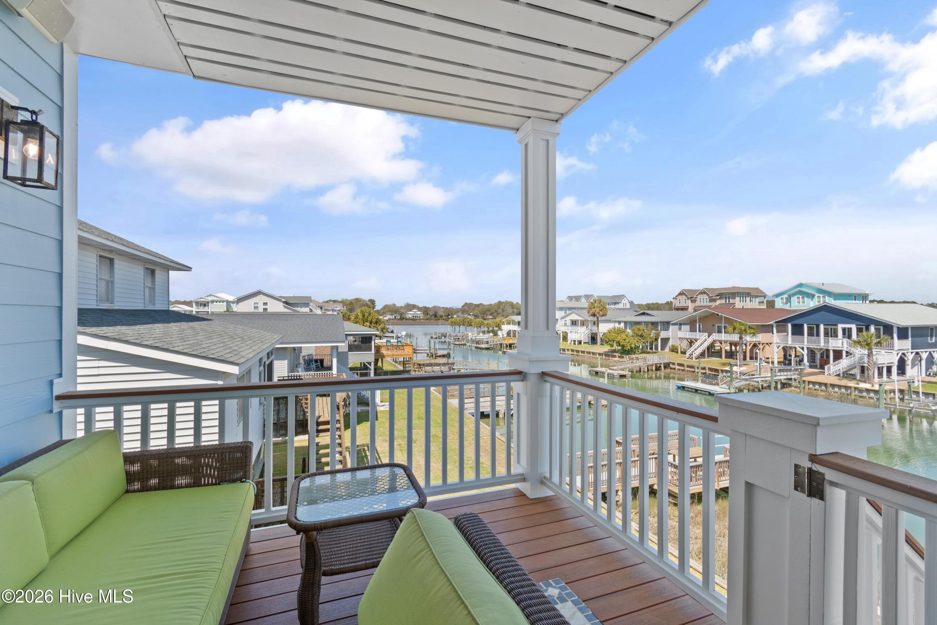 100562772 | Photo 73