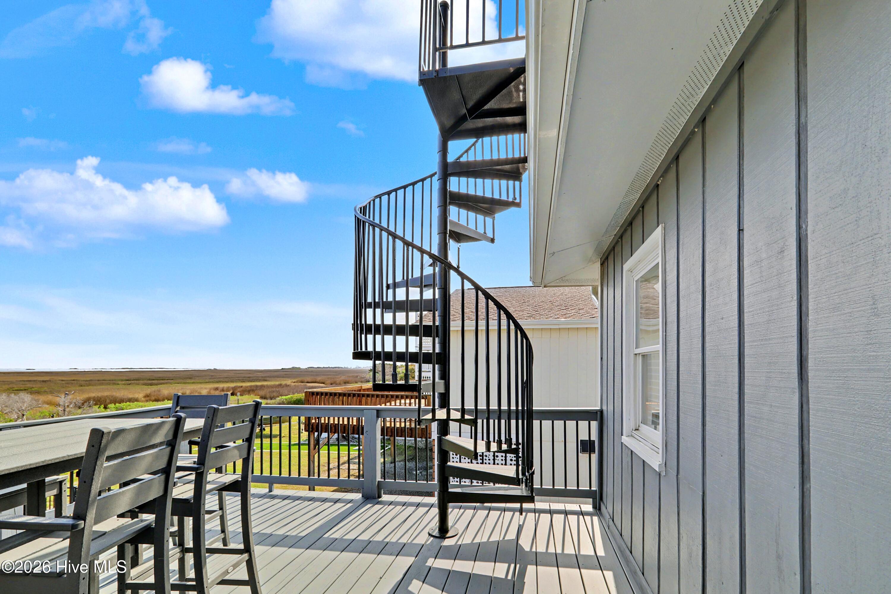 100563218 | Photo 29