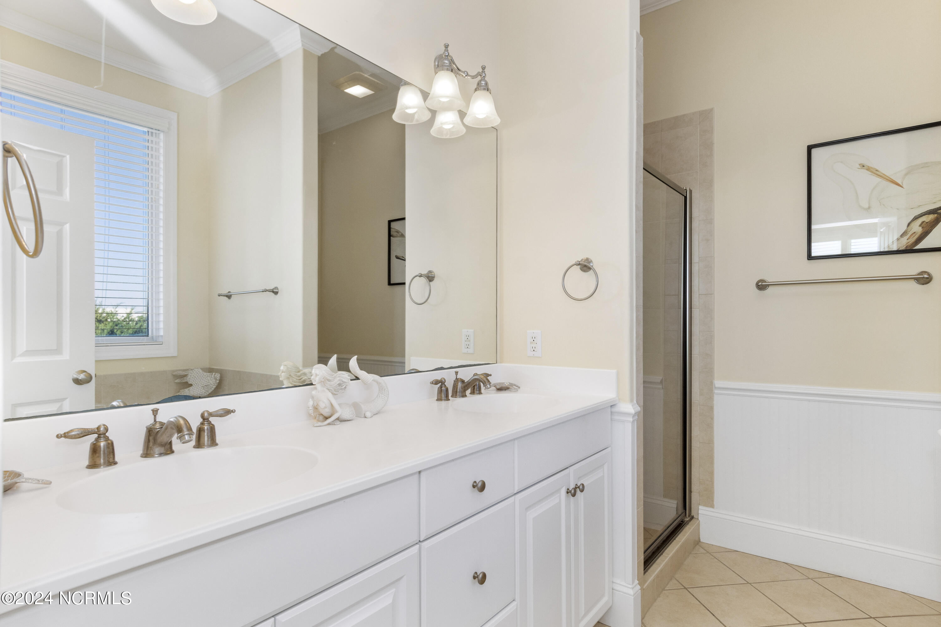 100429078 | Photo 36