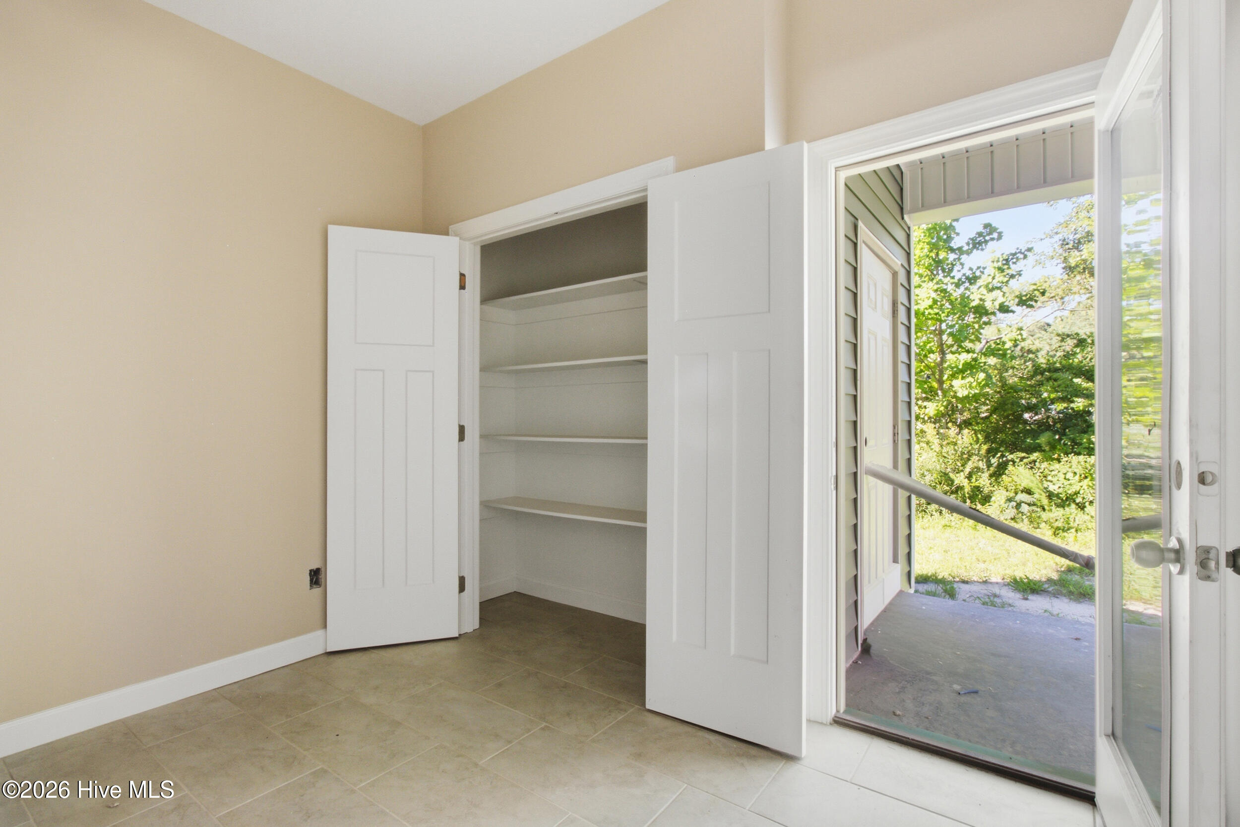 312 Camp Creek Drive,Oriental