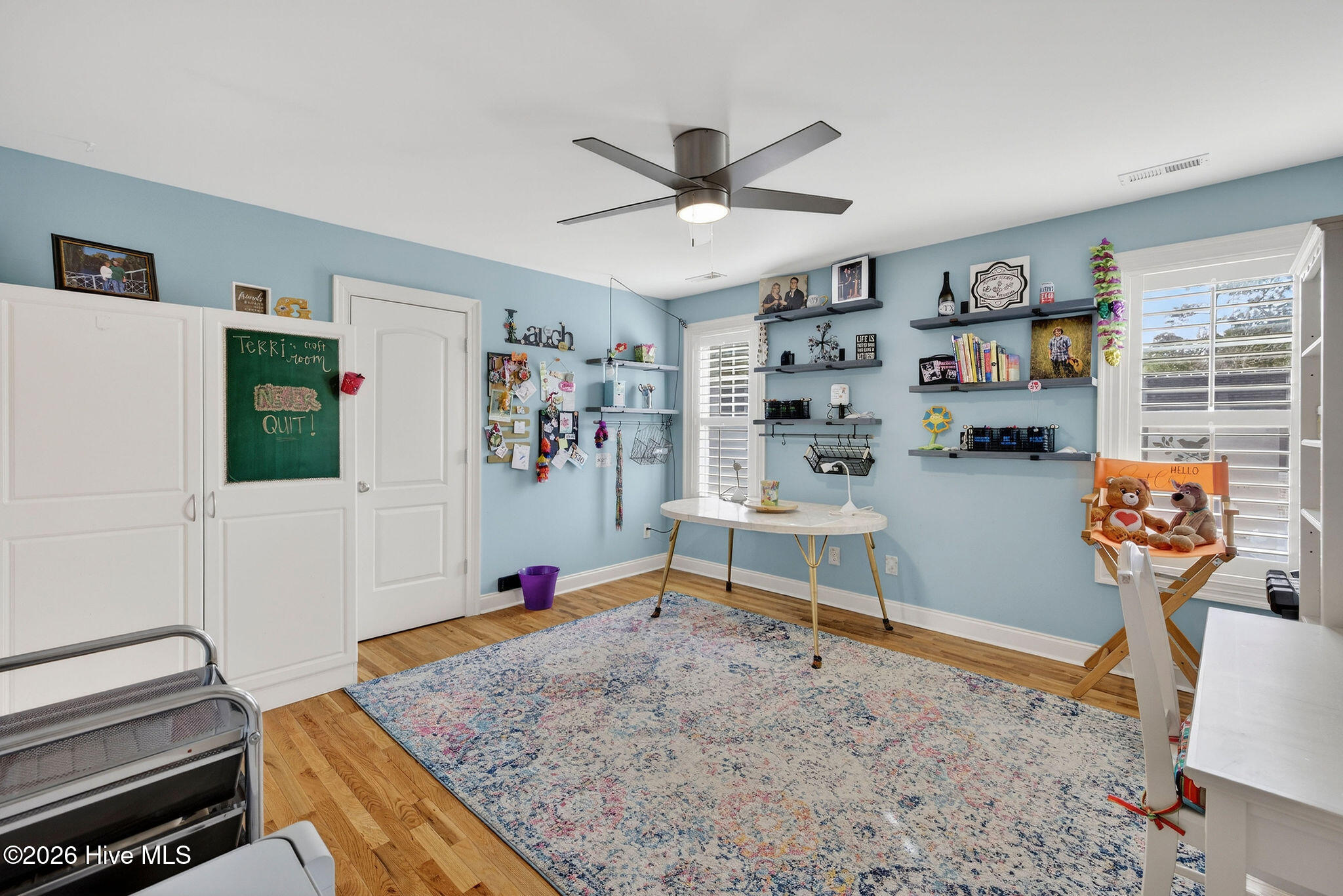 100547469 | Photo 40